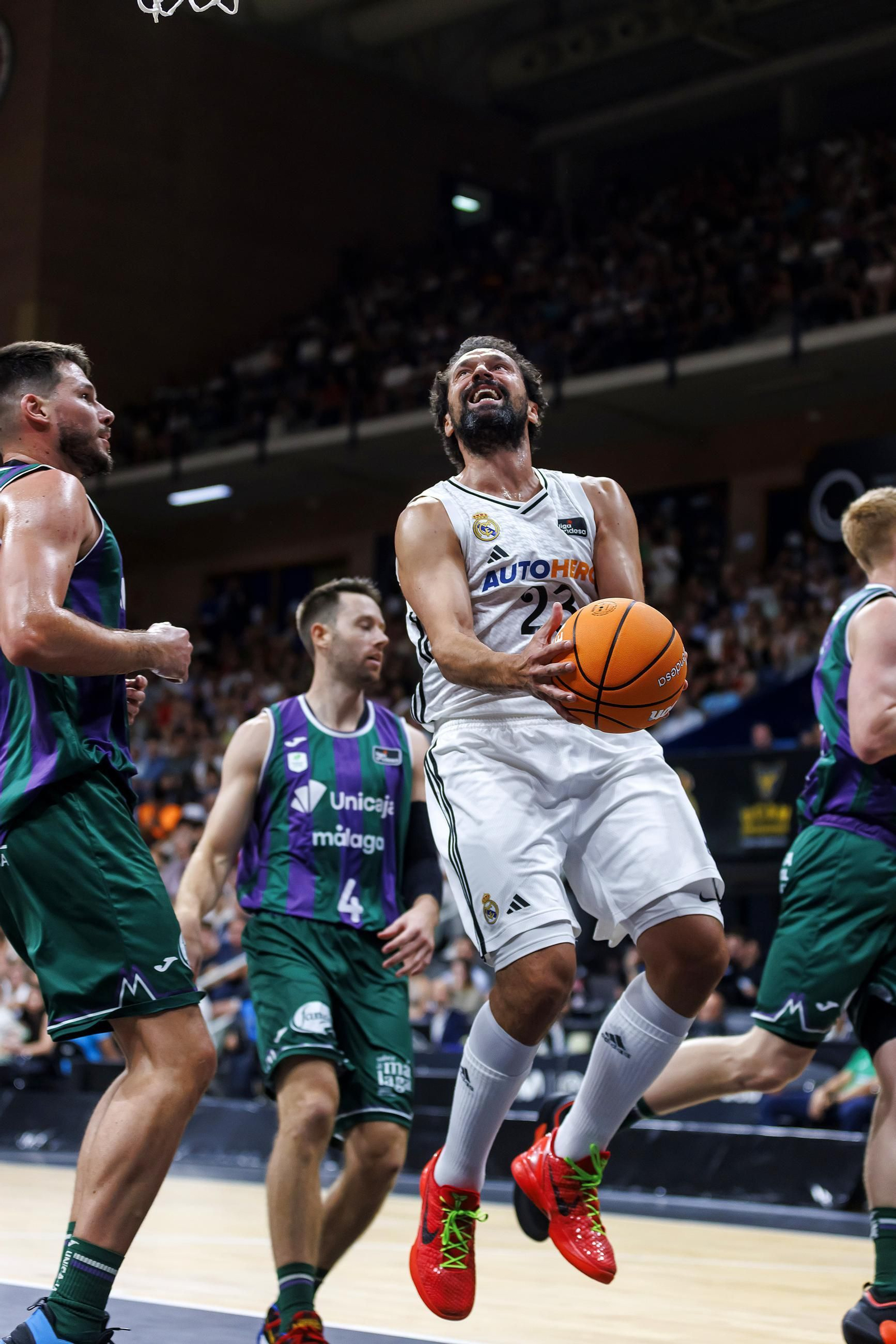 El Real Madrid - Unicaja, final de la Supercopa, en fotos