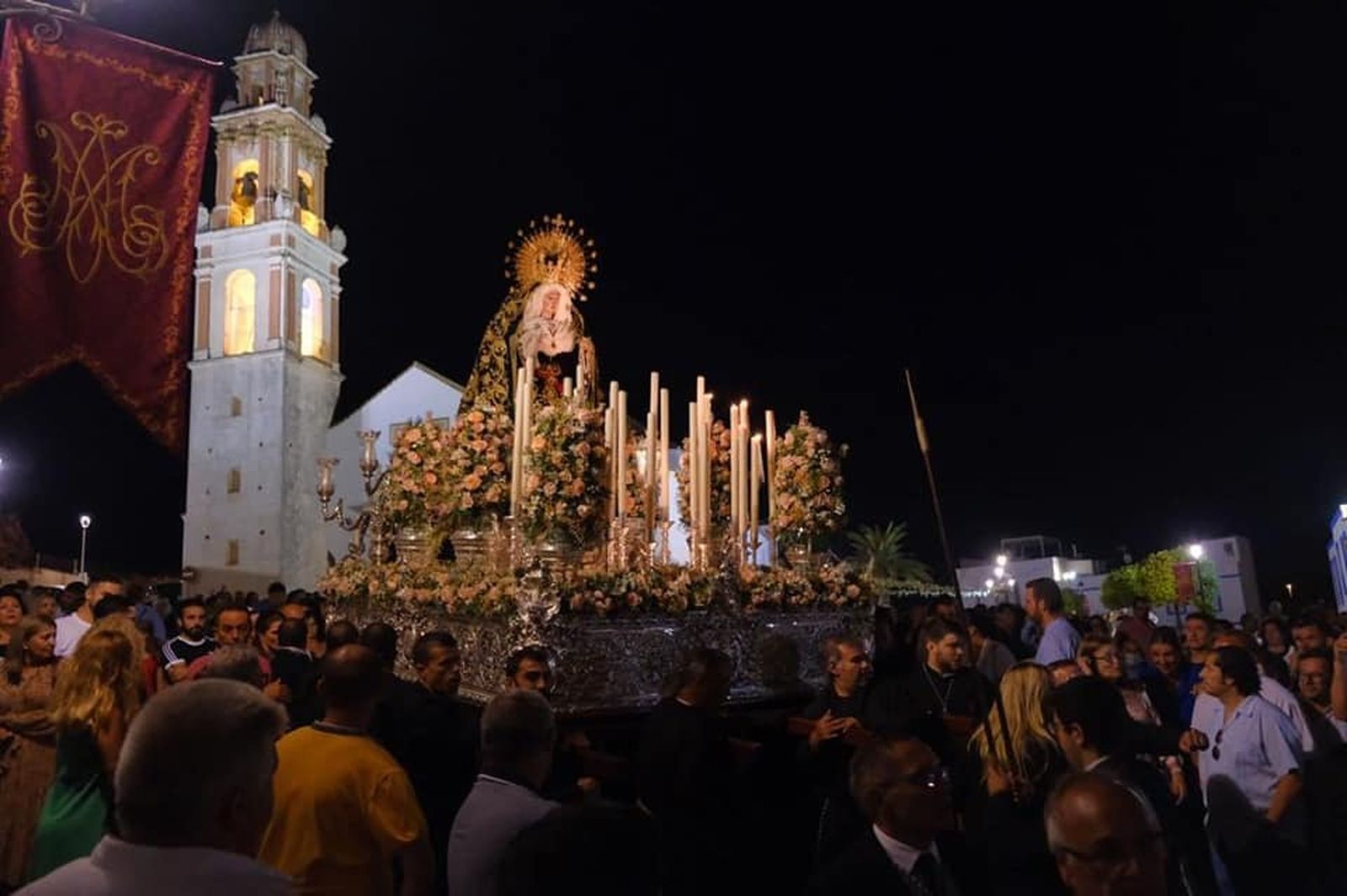 La Virgen del Socorro en la procesión por Ayamonte