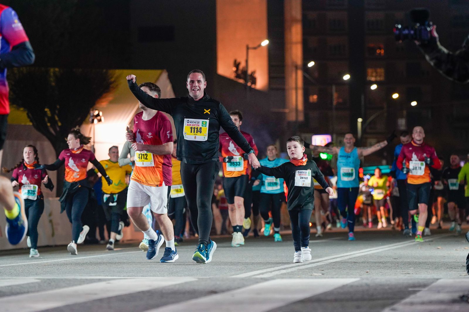 En imágenes: búscate en tu llegada a meta de la Carrera de San Antón 2026 (14)