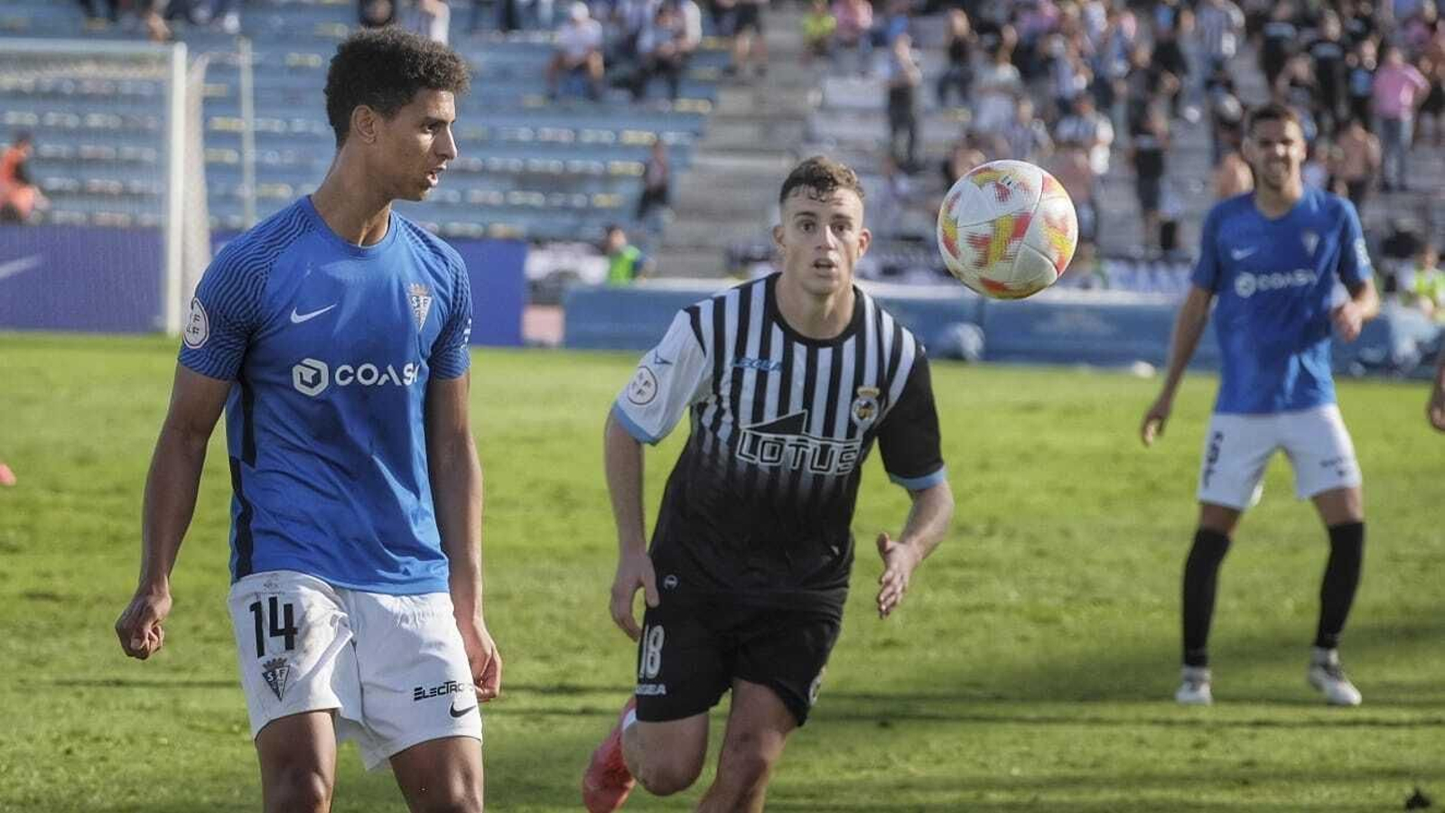 Las fotos de la derrota de la Balona en San Fernando (1-0)