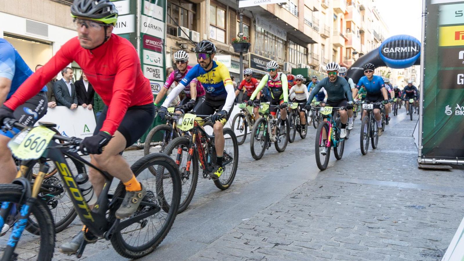 En imágenes: la Andalucía Bike Race llega a Jaén en su tercera etapa