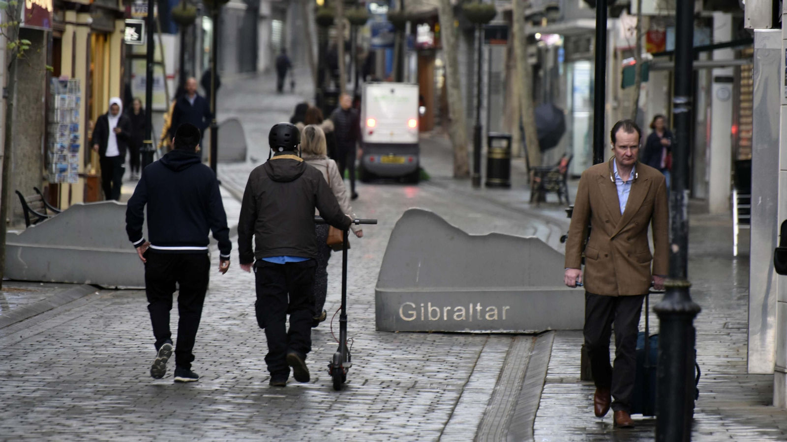 Las fotos de un día laborable en Gibraltar durante el coronavirus