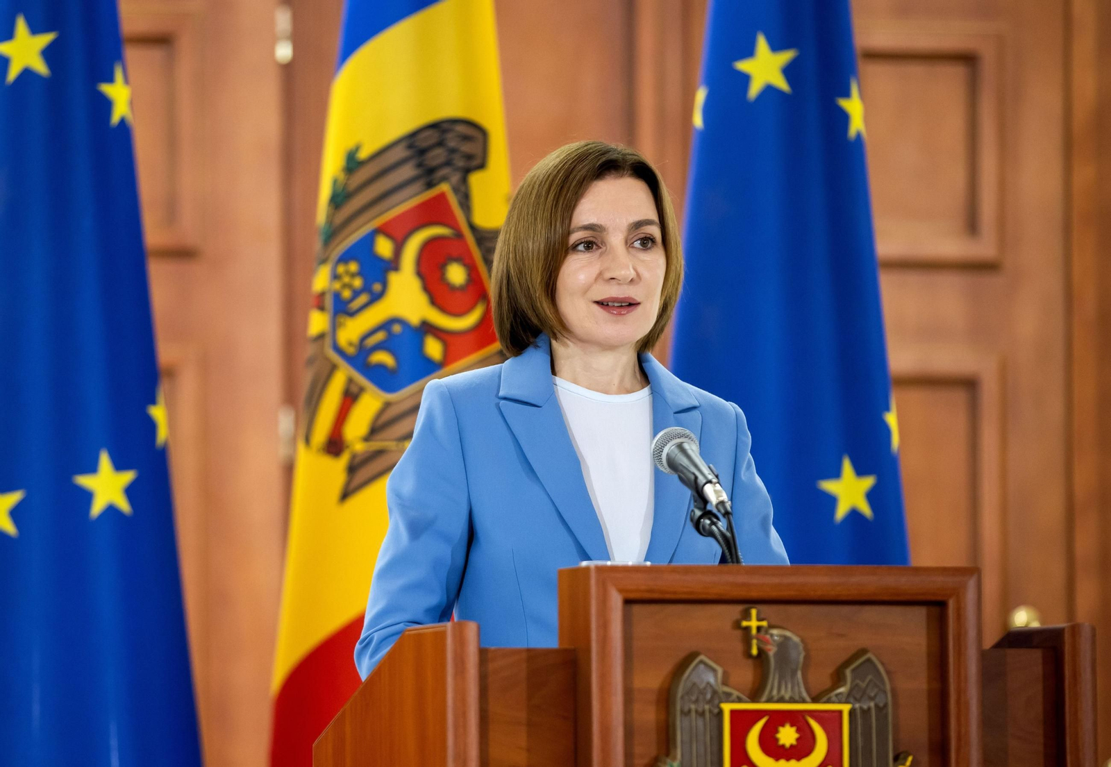 La presidenta moldava, Maia Sandu, ofrece una rueda de prensa.