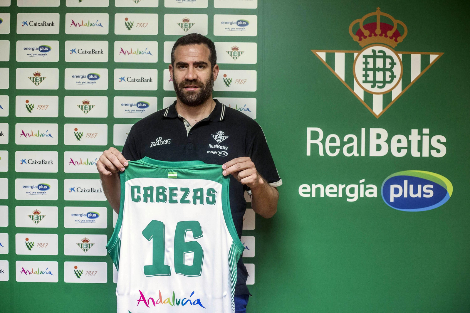 La carrera de Carlos Cabezas, en fotos