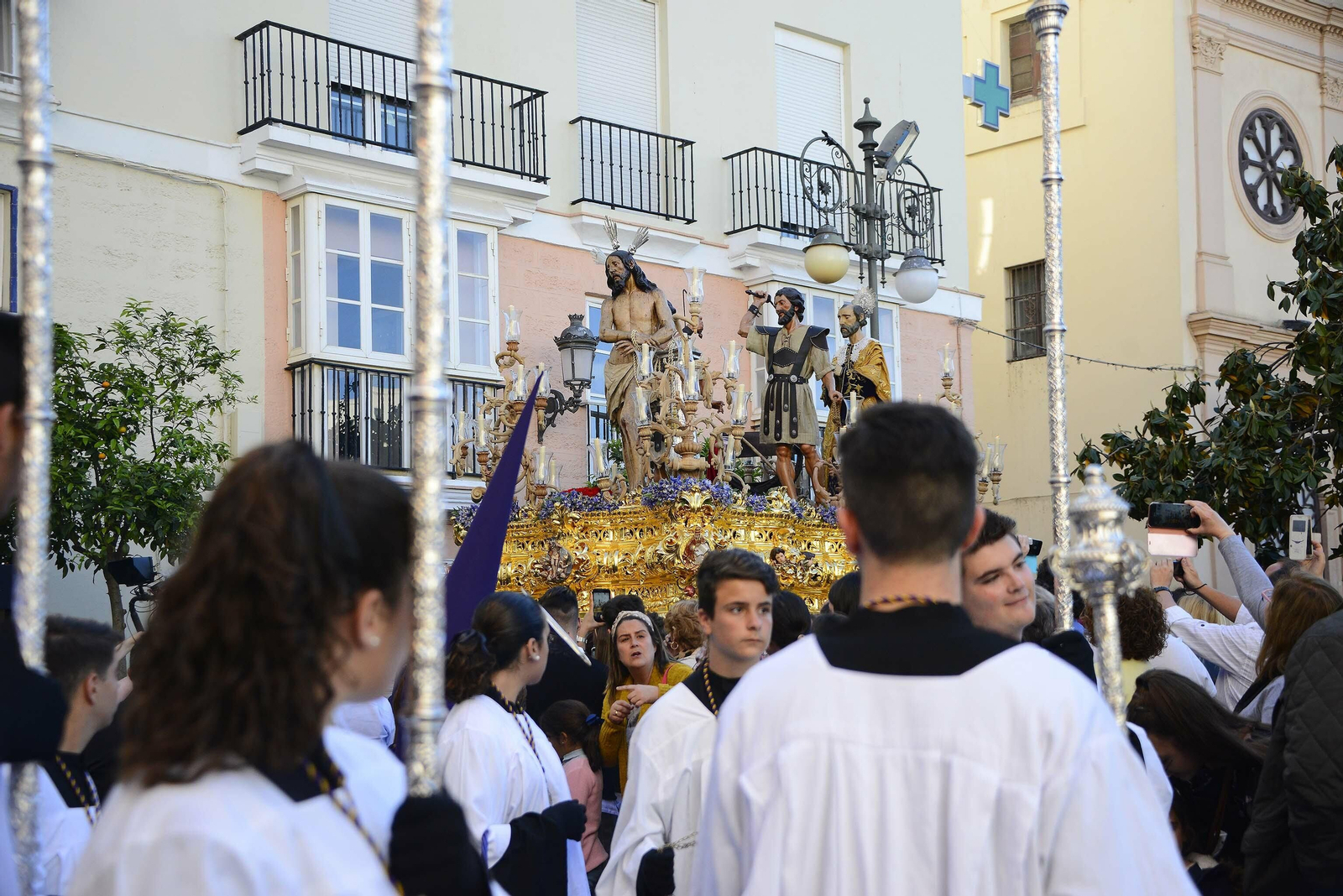 Salida procesional de la hermandad de Columna
