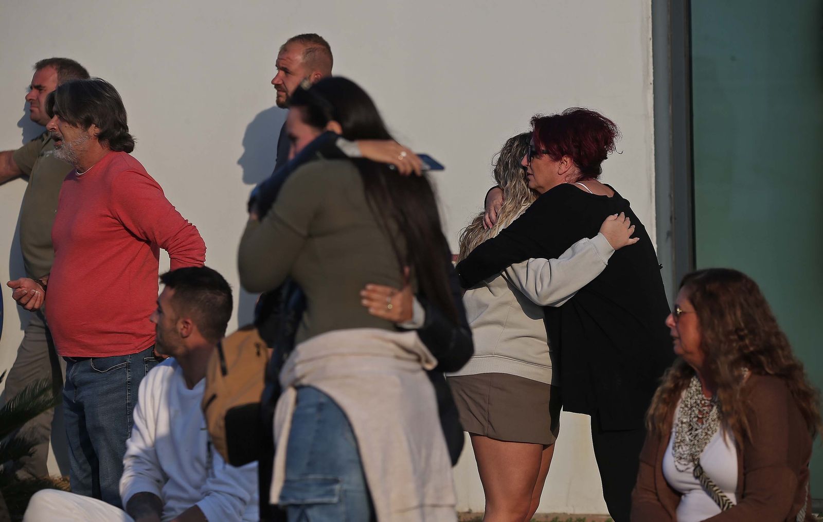 Imágenes del incendio de la nave de pinturas del polígono industrial Zabal Bajo en La Línea