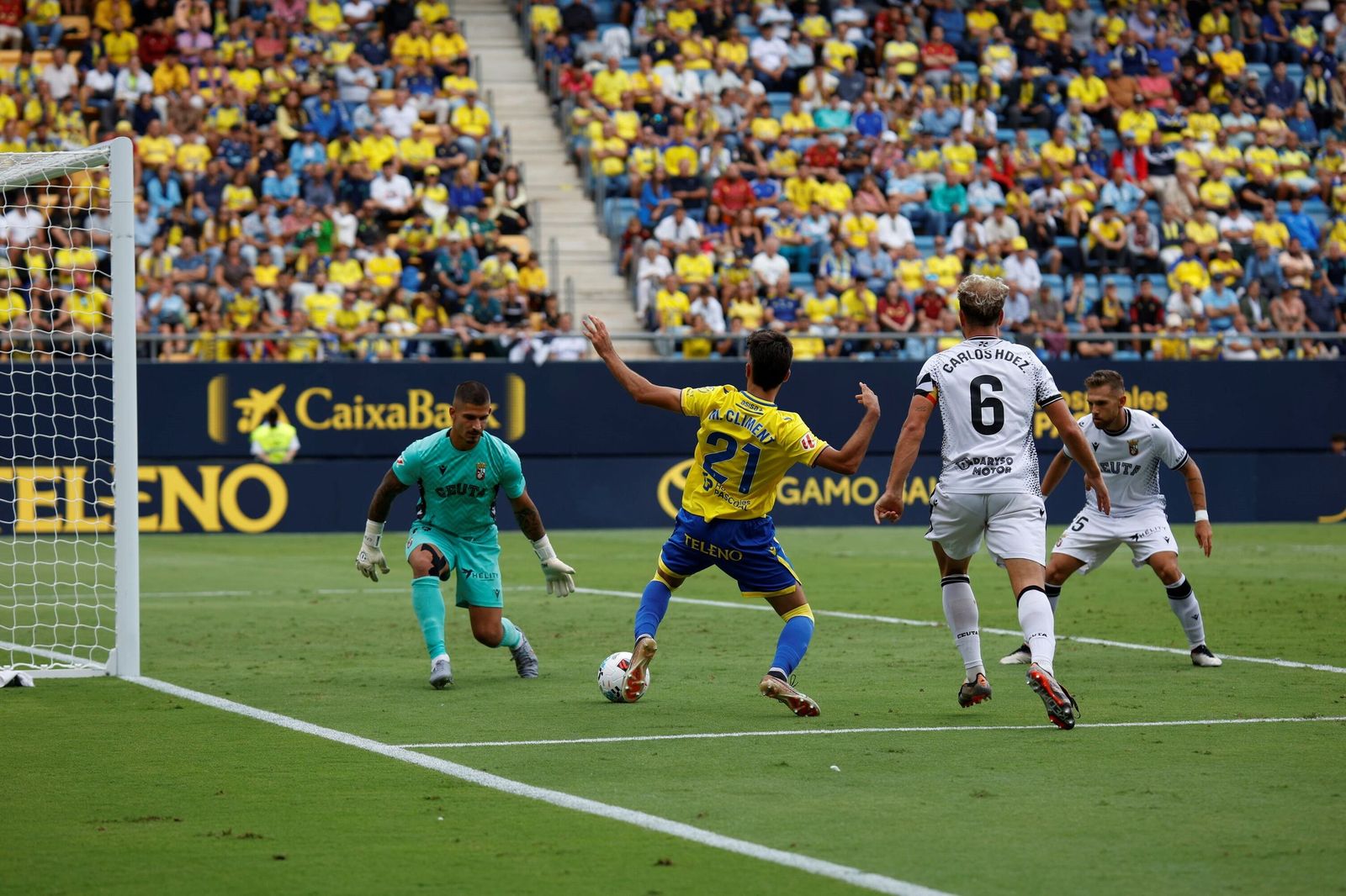 Un lance del Cádiz-Ceuta de la primera vuelta.