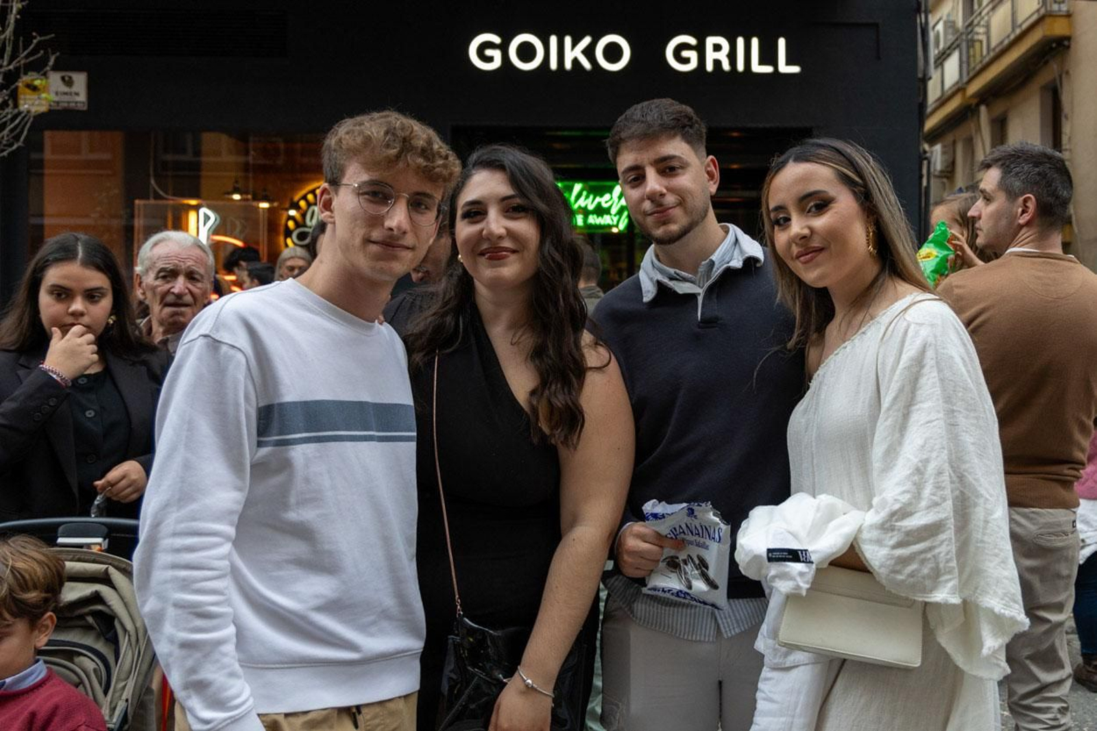 Los jiennenses arropan a las tres cofradías de la tarde en un Domingo de Ramos más caluroso de lo esperado (II)