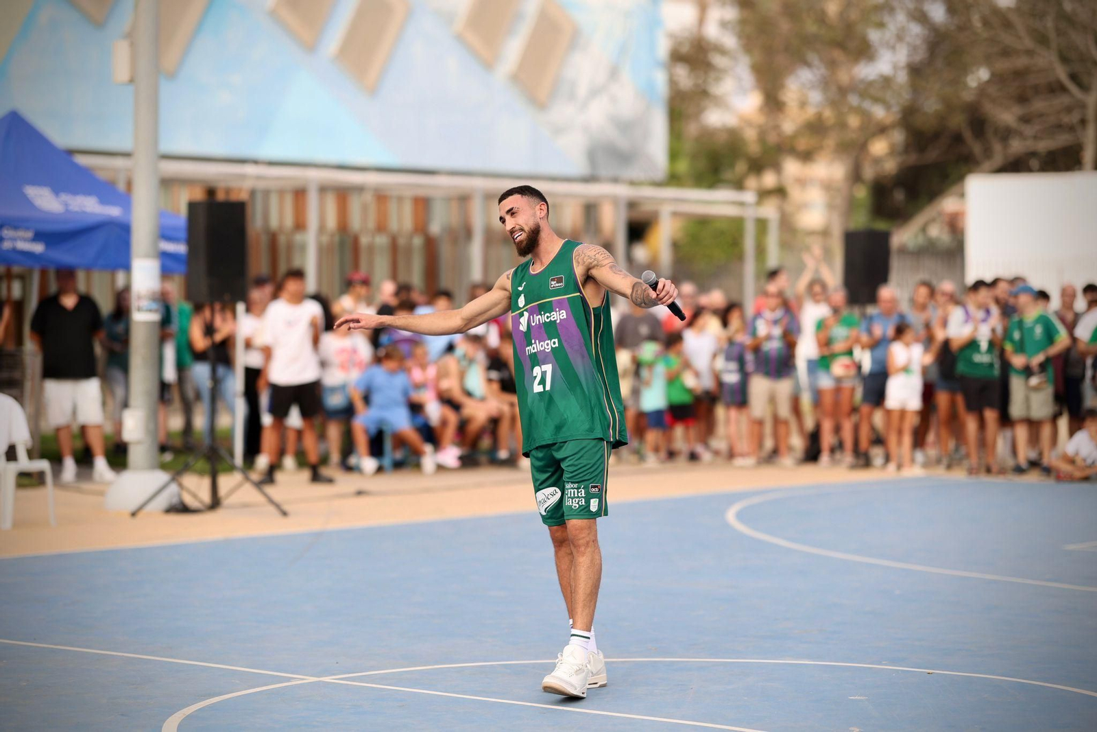 Las fotos de la espectacular presentación de Chris Duarte con el Unicaja en el Parque del Oeste