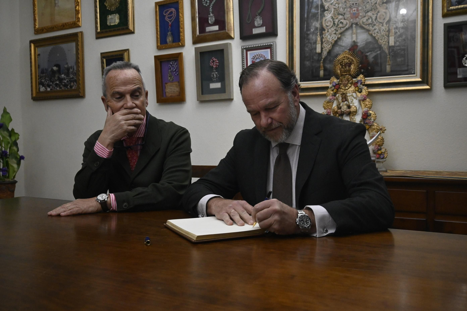 Presentación del Catálogo de la Exposición "Otorga lo Imposible" en imágenes