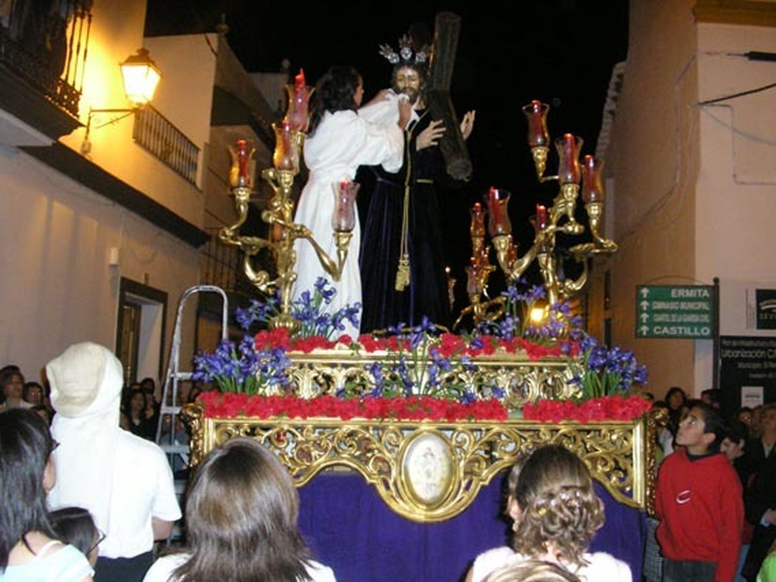 El sentimiento en la limpieza del Nazareno de El Real de la Jara