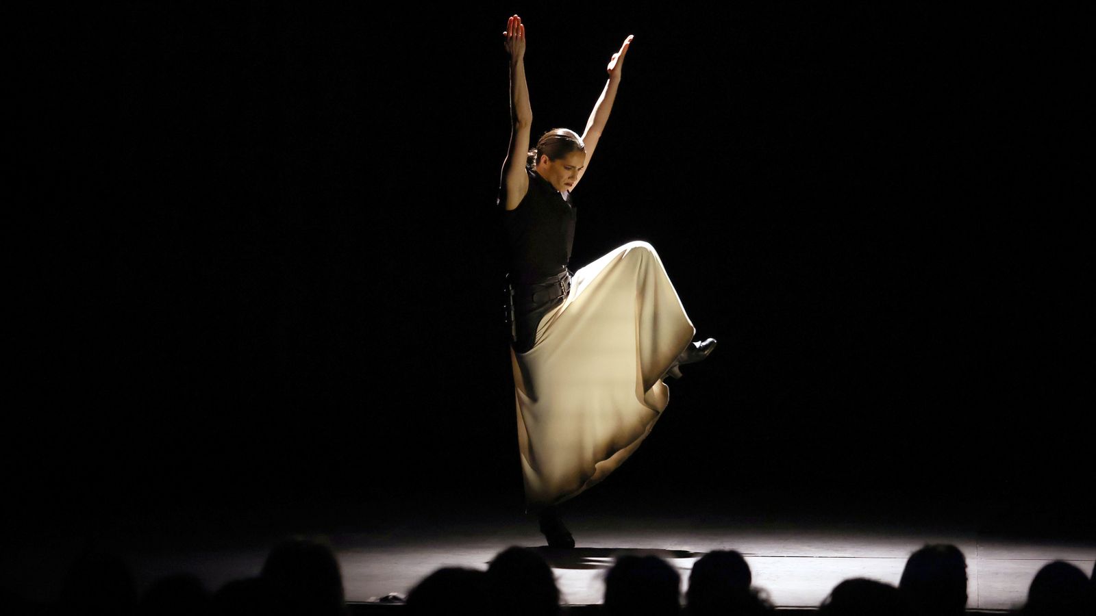 Sara Jiménez con 'Ave de Plata' en los Museos de la Atalaya