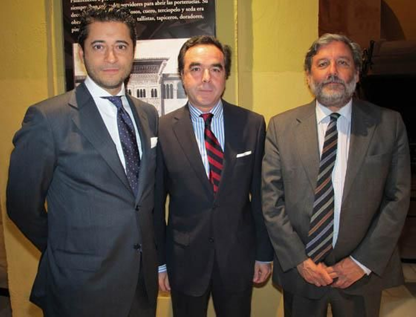 Javier Ortega y José Manuel Romero, de Grupo Puma, con Armando Beca, de BNP Paribas.


Foto: Victoria Ramírez