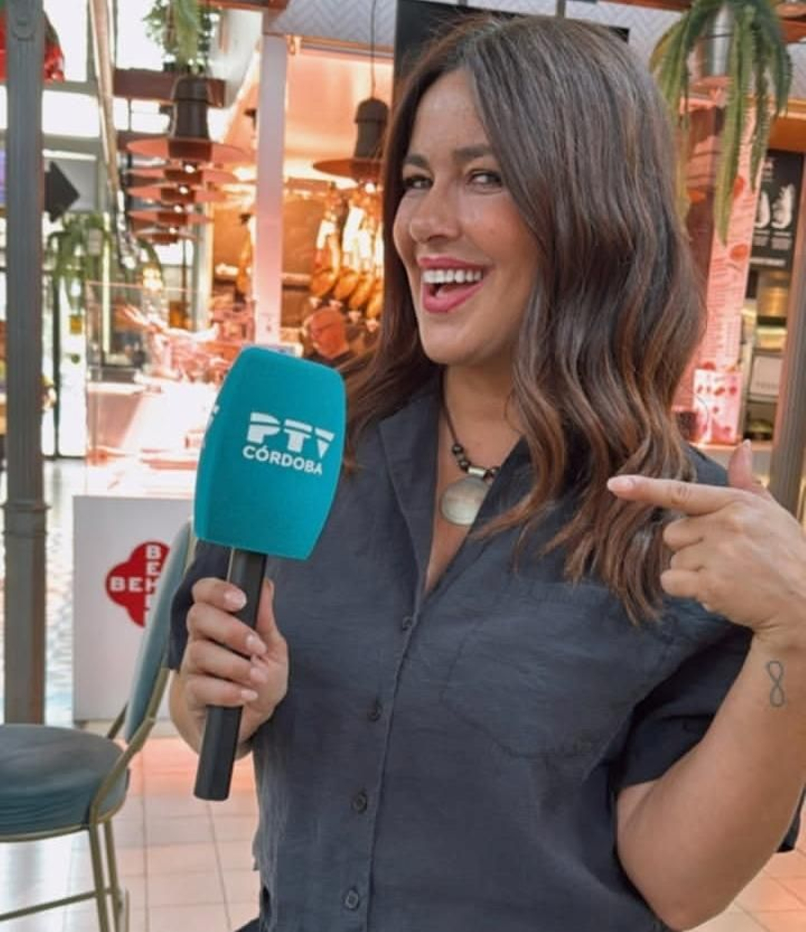 Nani Gaitán se ha reciclado en una televisión local de Córdoba tras ser un rostro muy carismático en la televisión nacional durante muchos años.