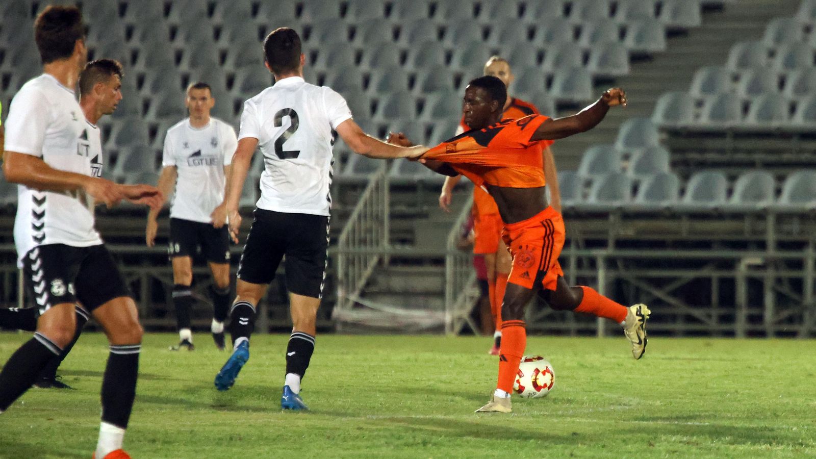 Imágenes del Trofeo de la Feria de la Vendimia entre el Xerez CD y la Balona