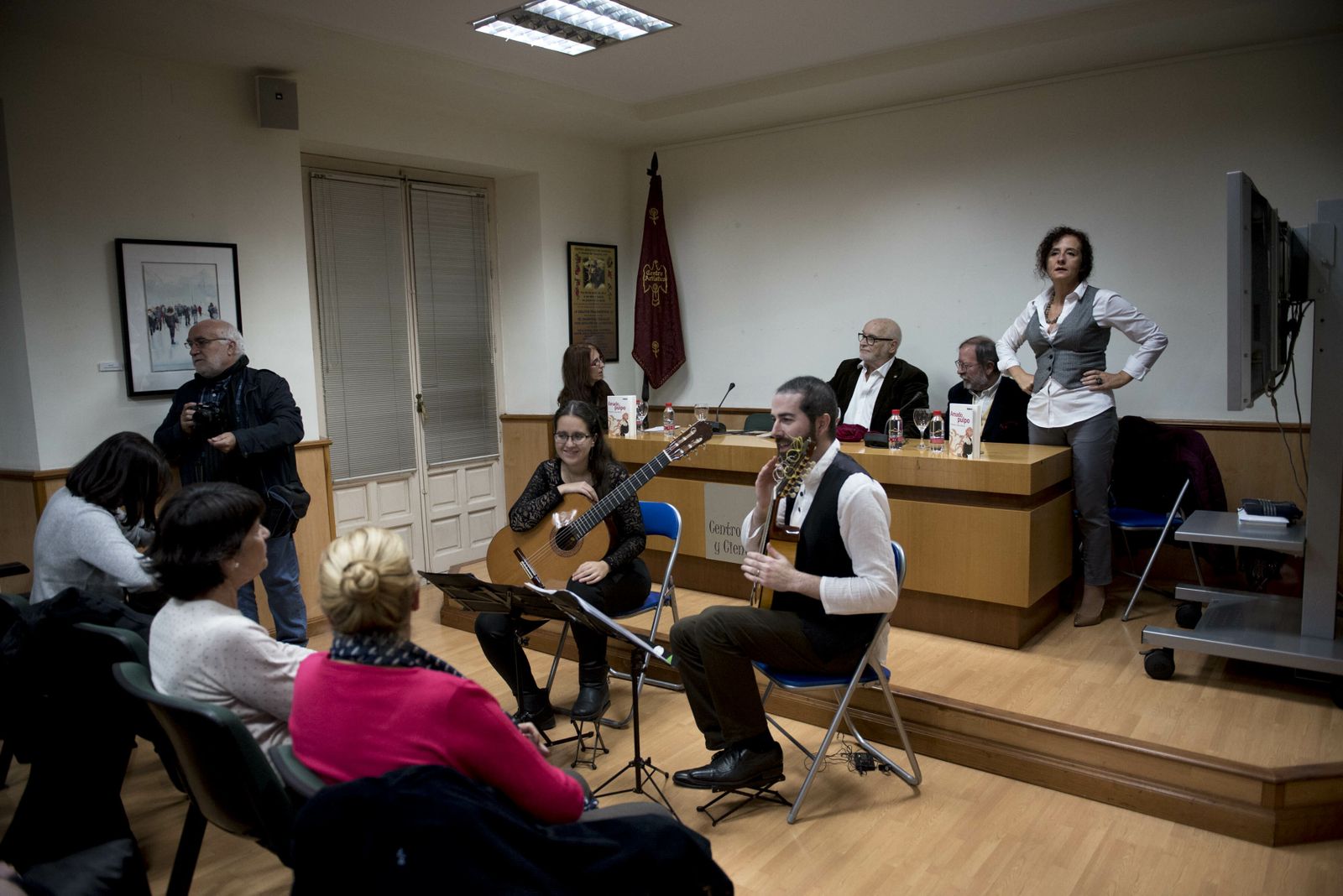 Francisco López Barrios, en la presentación de 'Amado pulpo' en Granada.