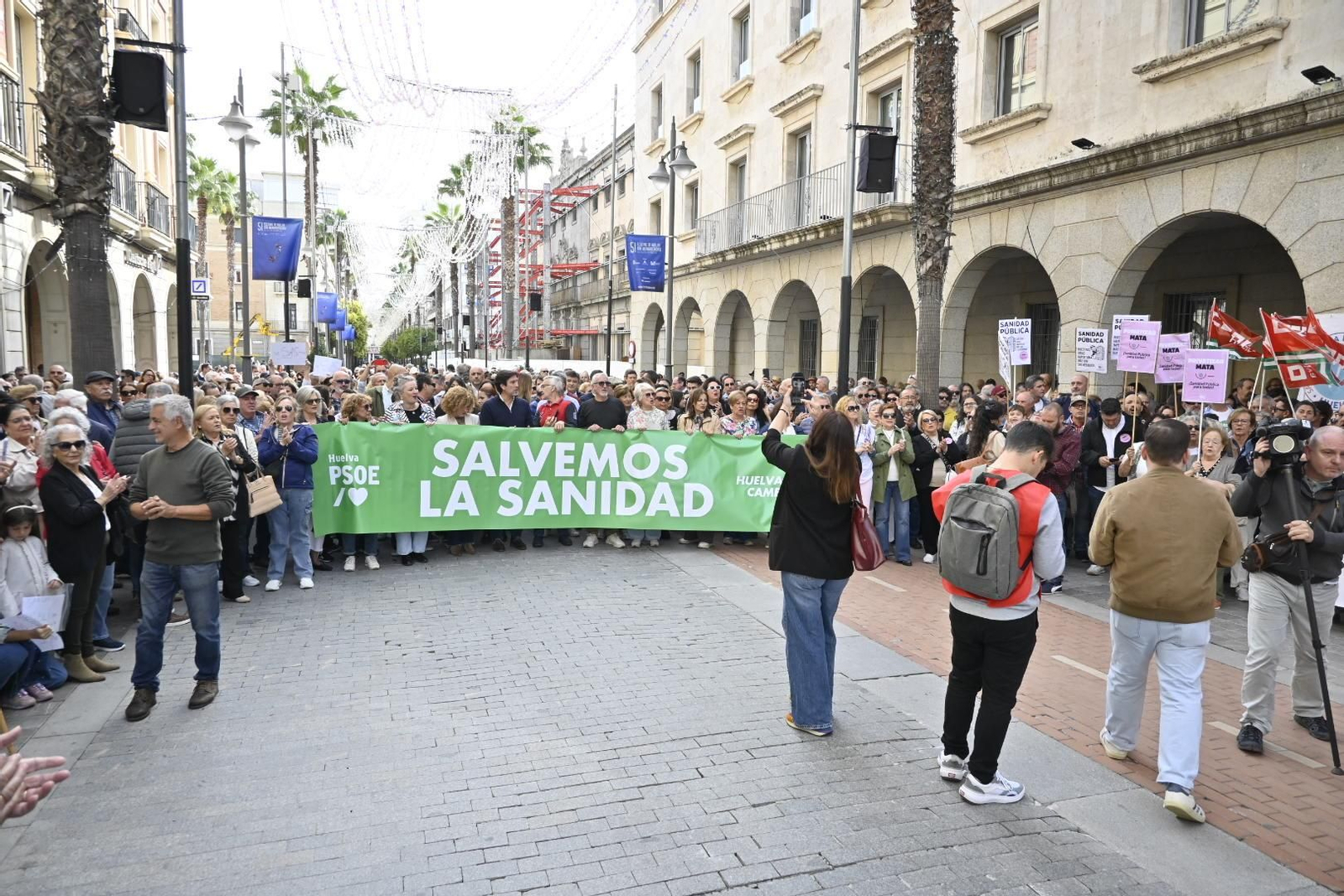Imágenes de la concentración por una sanidad pública