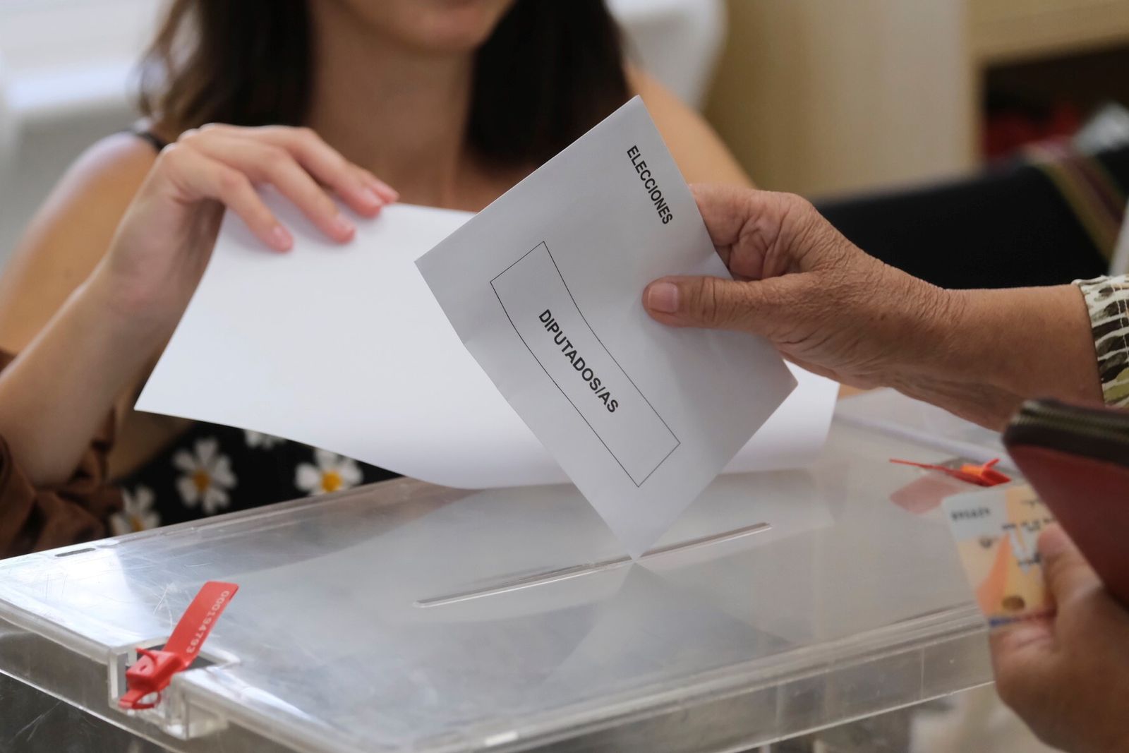 Uno de cada cuatro jóvenes no cree que la democracia sea el mejor modelo de gobierno