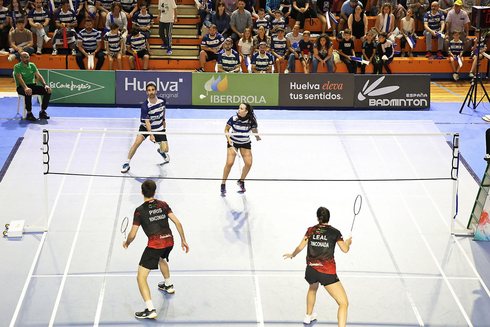 Imágenes de la final de liga de bádminton entre el IES La Orden y La RInconada