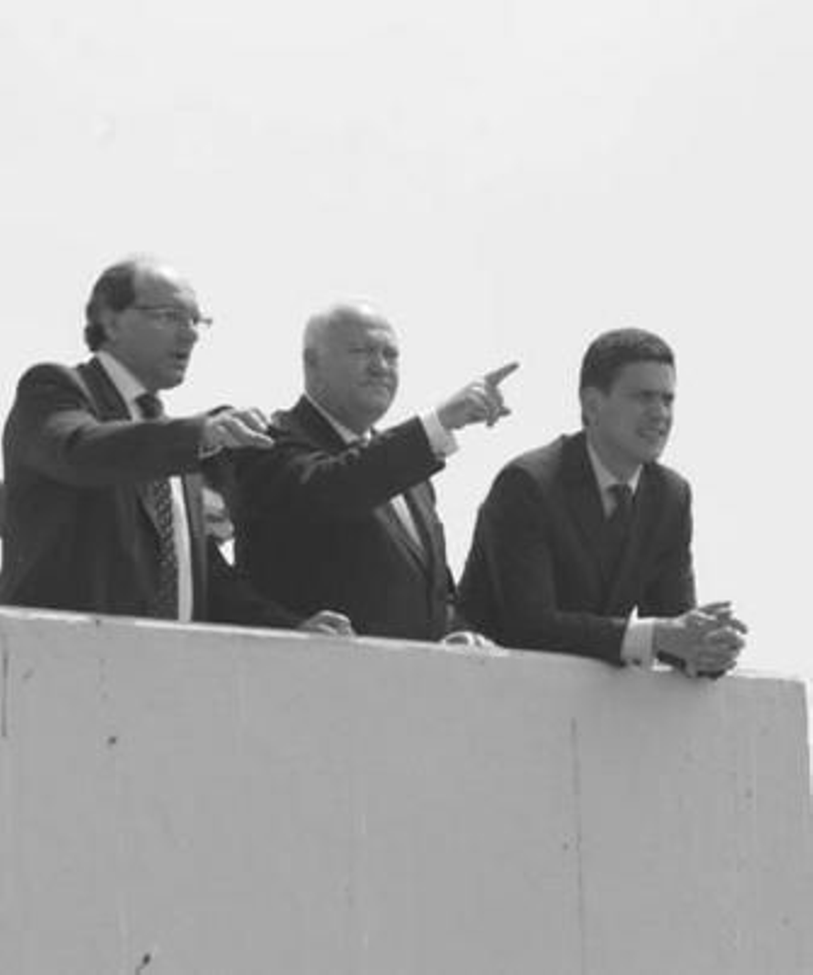 Los representantes de las tres delegaciones, en la zona alta.