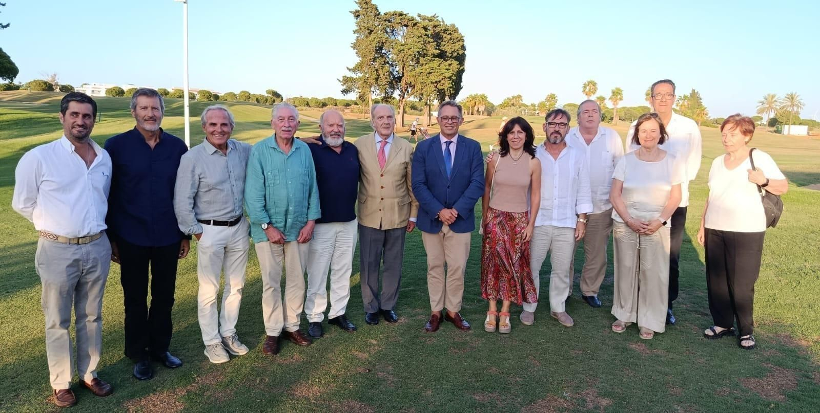 José María Menacho, Alberto López, Jesús González-Aller, Antonio Gómez de Barreda, Fernando Álvarez, Guillermo Cervera, Rubén Rodríguez, Esther Tejedor, Aurelio Muñoz, Pascual Cervera, Marisa Viaña, Juani García y Enrique Fernández de Bobadilla.