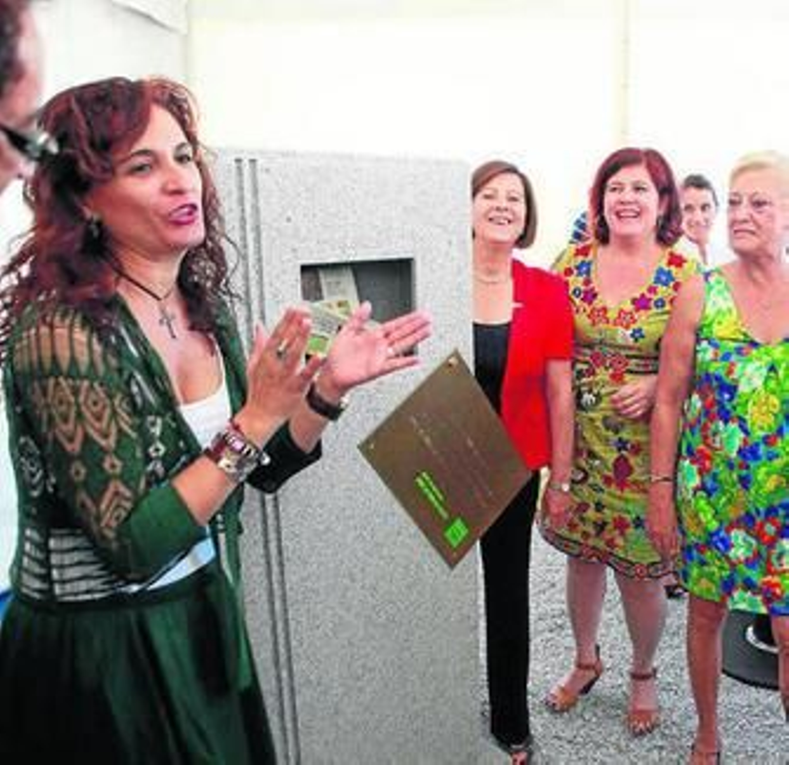 Montero, ayer, durante la puesta de la primera piedra.