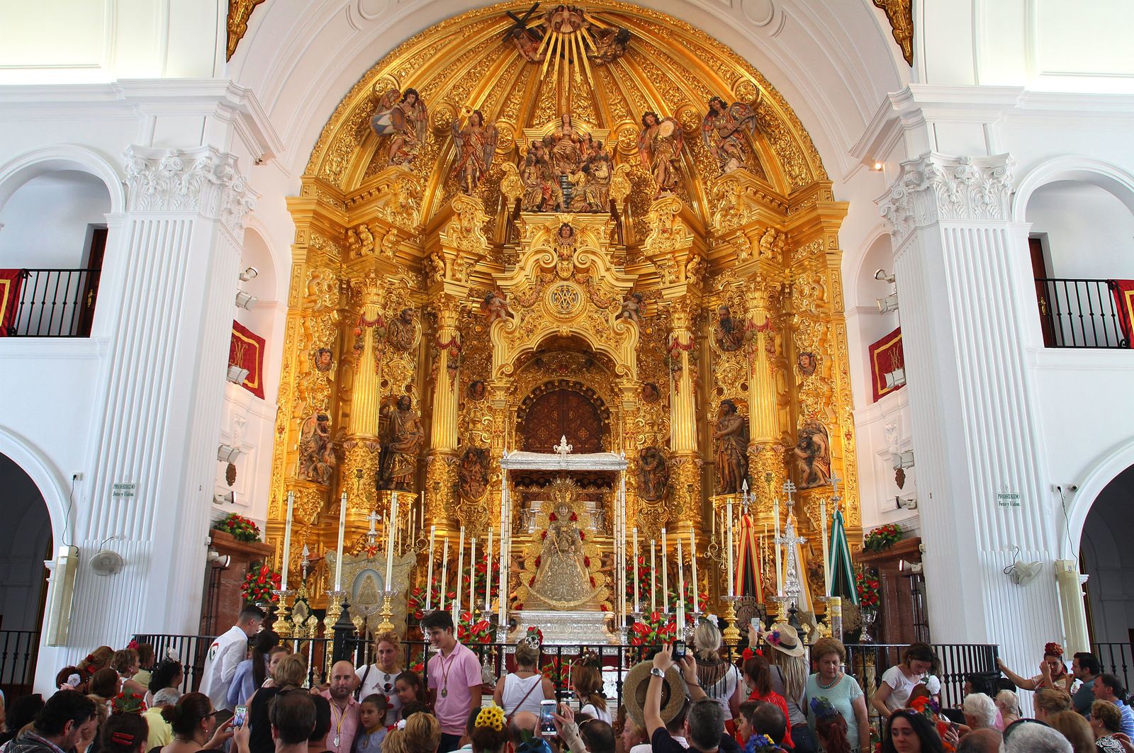 Ambiente en la aldea del Rocío.