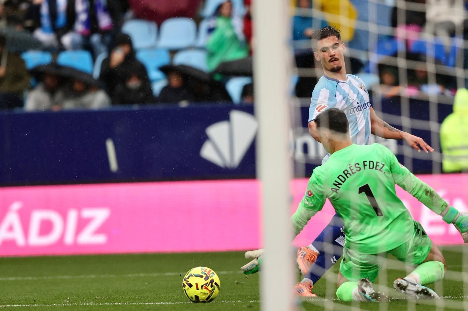 Málaga CF-Almería, en fotos