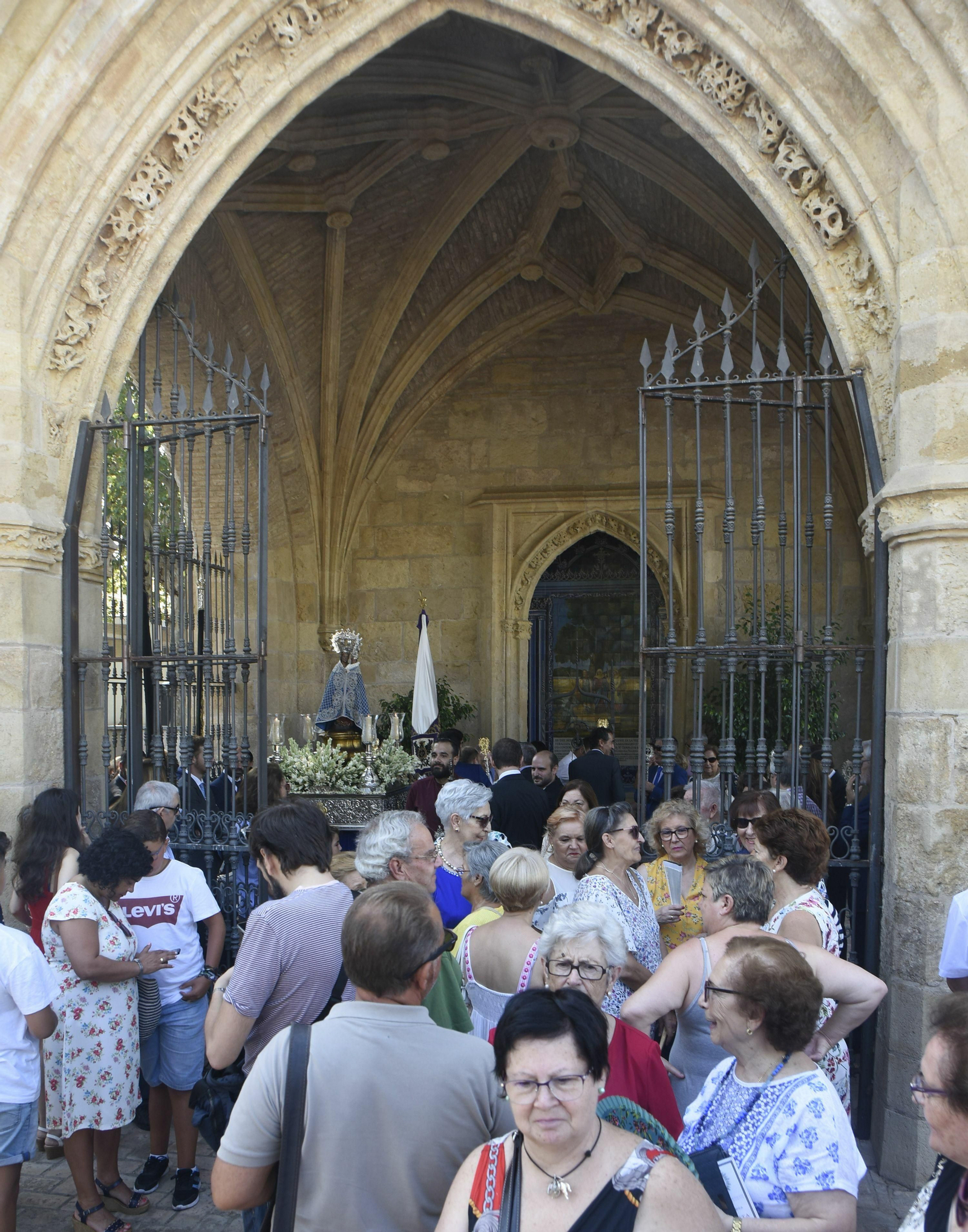 El primer traslado de la Fuensanta en el 25 aniversario de su Coronación, en fotografías
