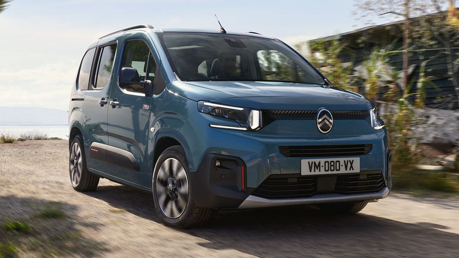 El Berlingo fue el modelo más vendido en 2025 de la famila Citroën. Como el C4, el otro líder en matriculaciones de la marca, está fabricado en España.