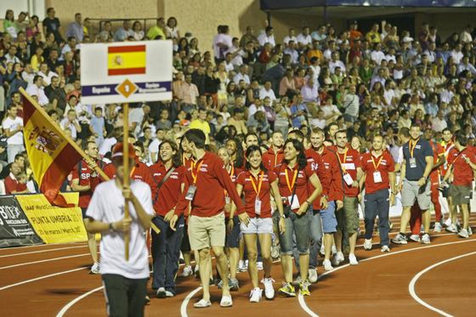 Luz y color en Bahía Sur en la ceremonia de apertura de los XIV Juegos Iberoamericanos San Fernando 2010. 

Foto: Elias Pimentel y Joaquin Pino
