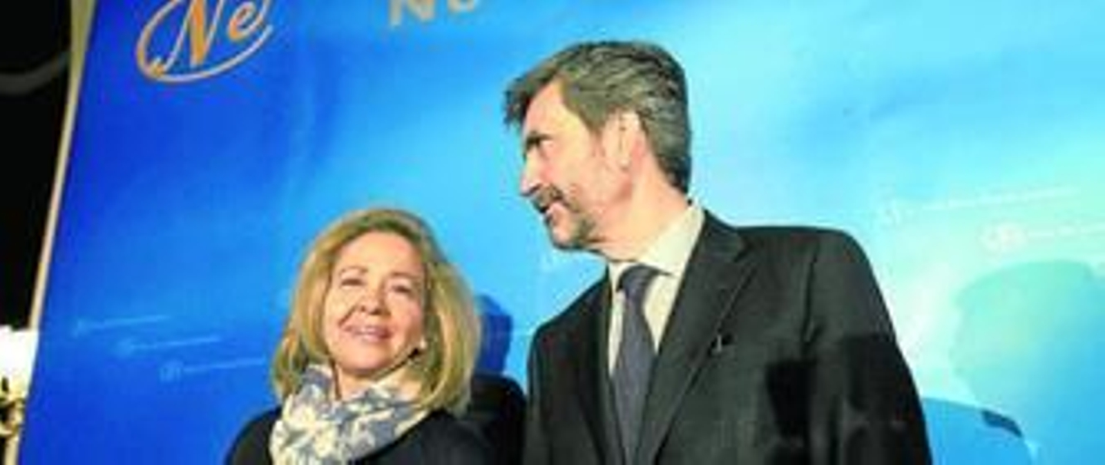 Consuelo Madrigal, ayer en Madrid con el presidente del Tribunal Supremo y del Consejo General del Poder Judicial, Carlos Lesmes. Consuelo Madrigal, ayer en Madrid con el presidente del Tribunal Supremo y del Consejo General del Poder Judicial, Carlos Lesmes.