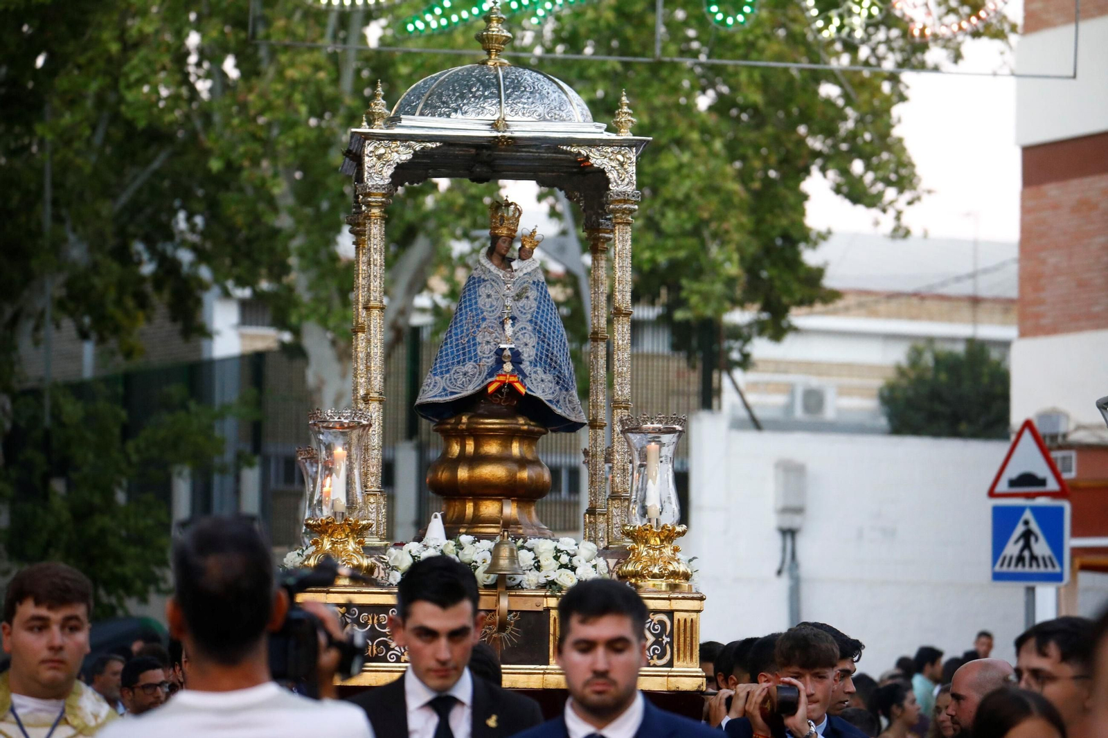 El traslado de la Virgen de la Fuensanta a la Santa Iglesia Catedral de Córdoba, en imágenes