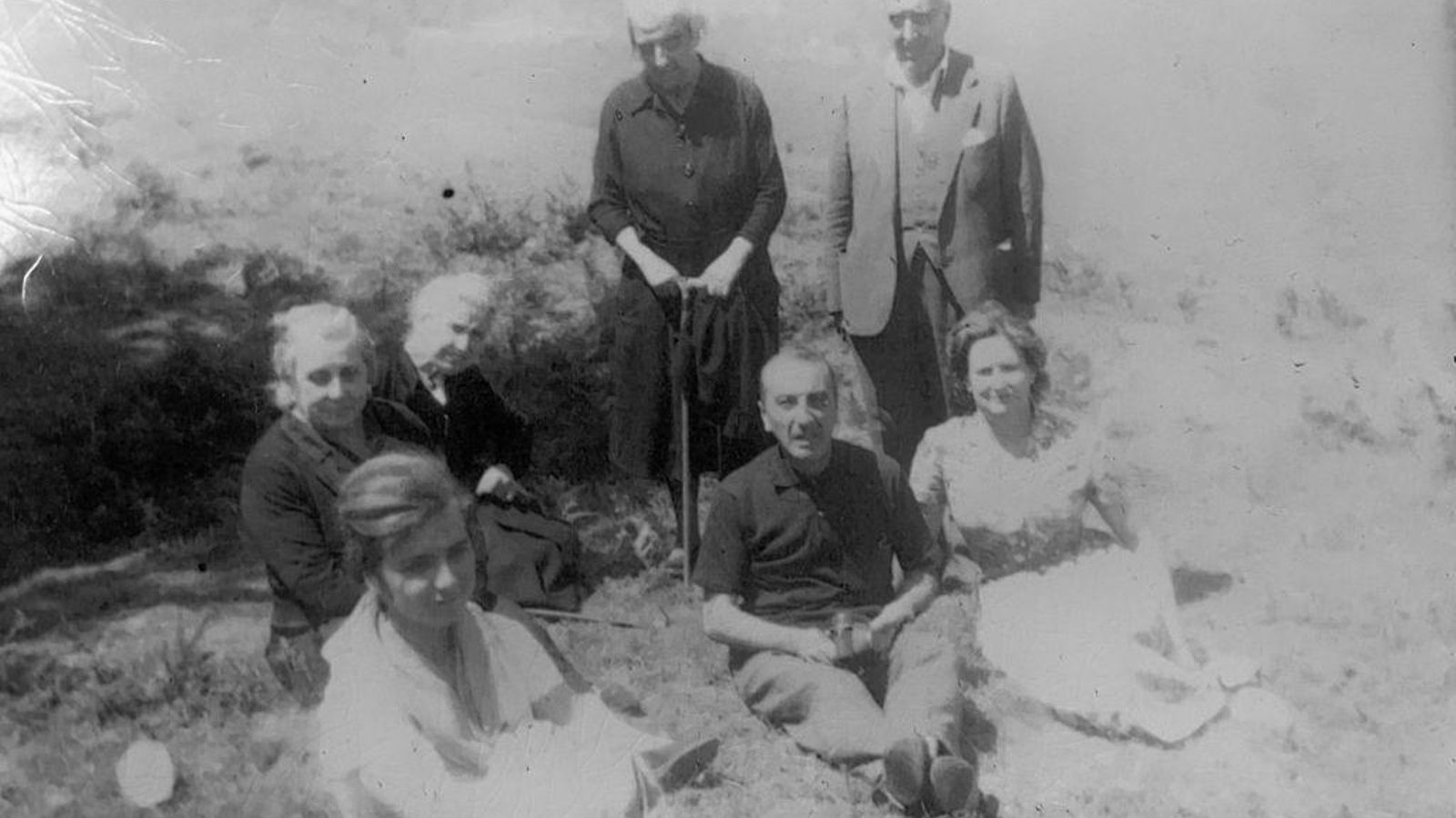 Atola Lacave Gómez, María de los Ángeles, Servanda, María Luisa y Manuel Lacave Blázquez , Jose Luis Lacave Blázquez y Victoria Gómez.