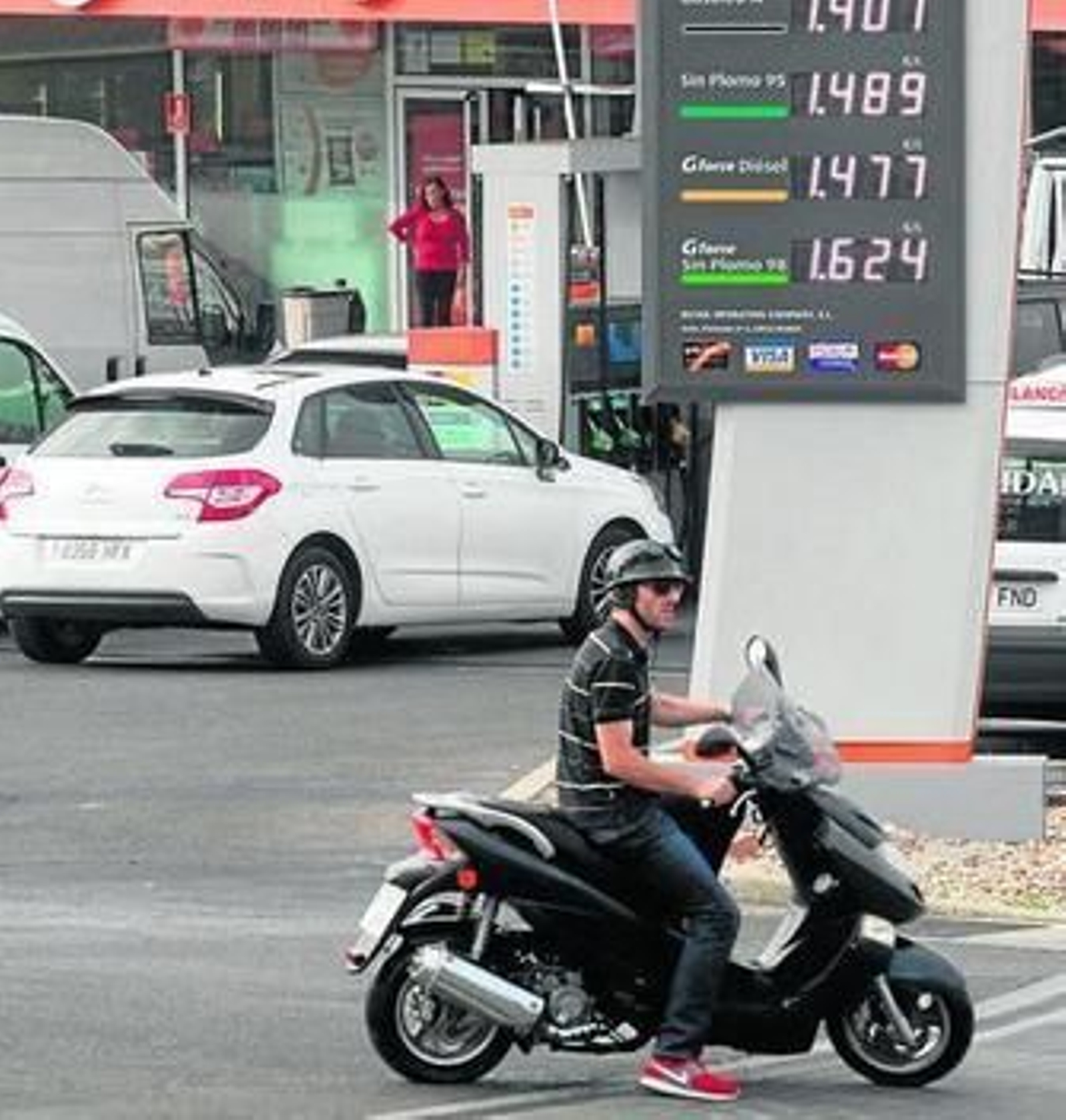 Imagen de una gasolinera en la capital cordobesa.