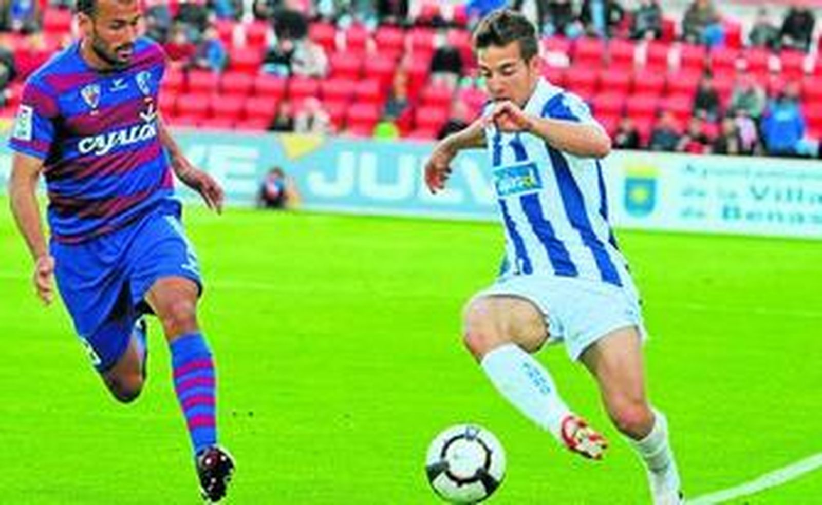 Álvaro Antón, jugador con más calidad del Recre.