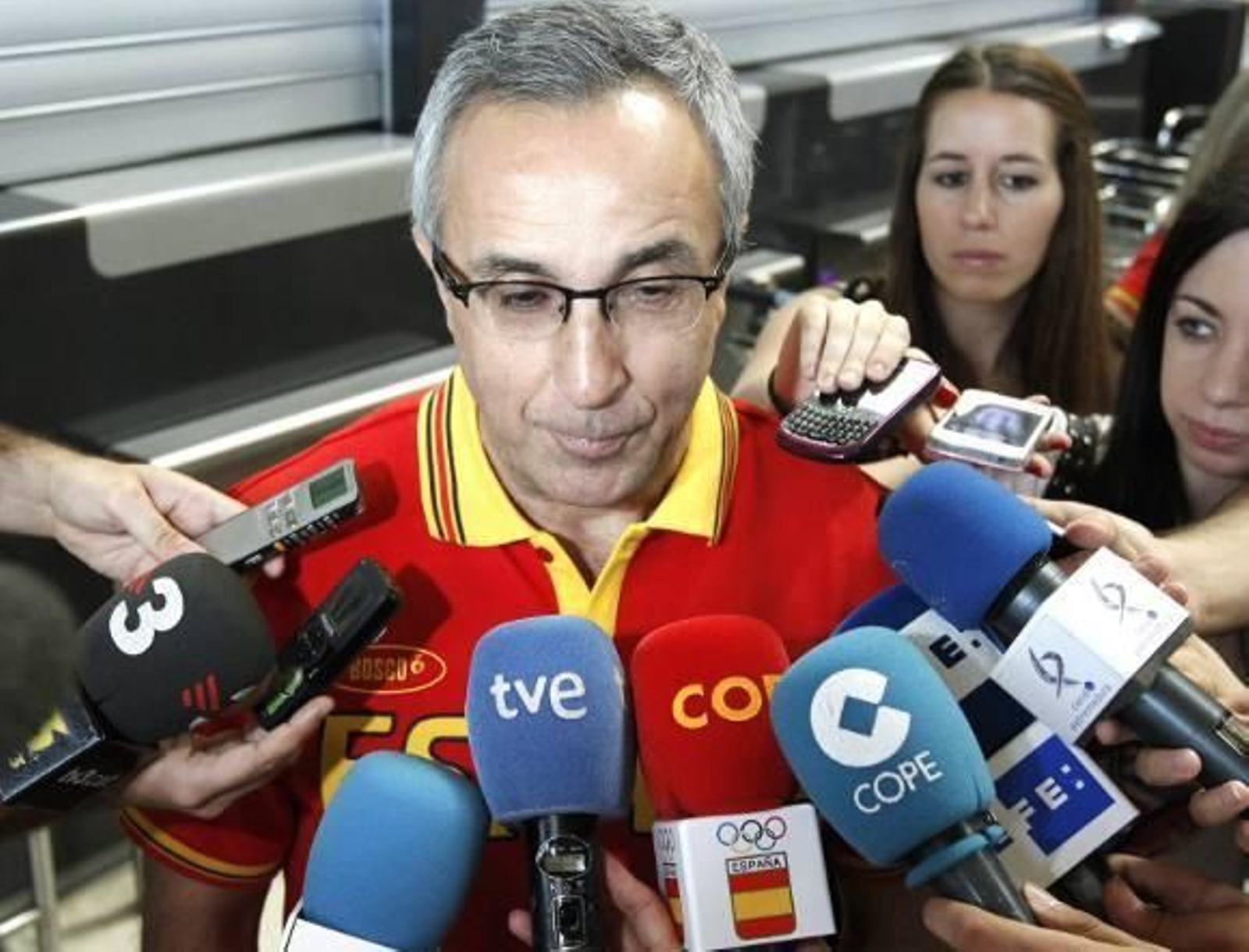 Blanco: "A quien no le guste el uniforme que no se lo ponga"