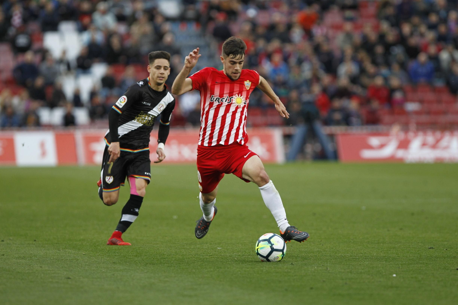 El UD Almería-Rayo Vallecano, en imágenes