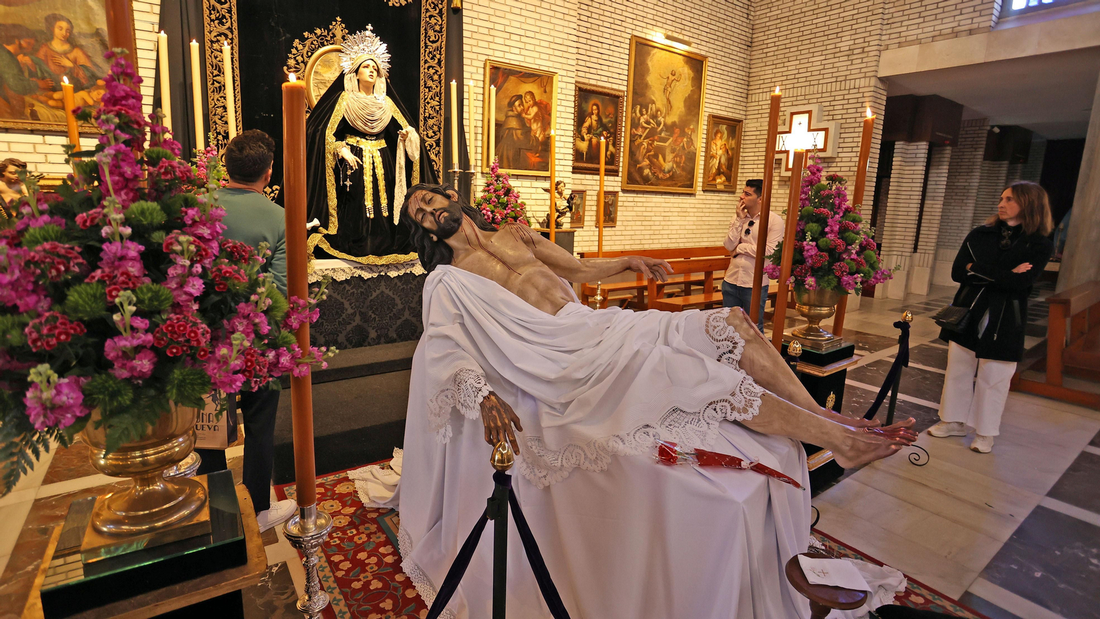 Besamanos y besapies del Miércoles de Ceniza en Jerez Besamanos y besapíes del miércoles de ceniza en Jerez