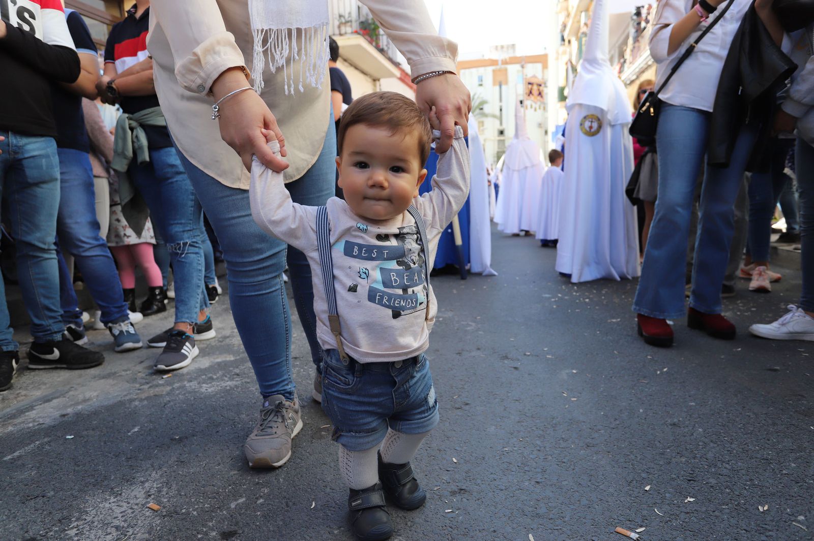 Imágenes de la procesión de la hermandad de la Lanzada de Huelva