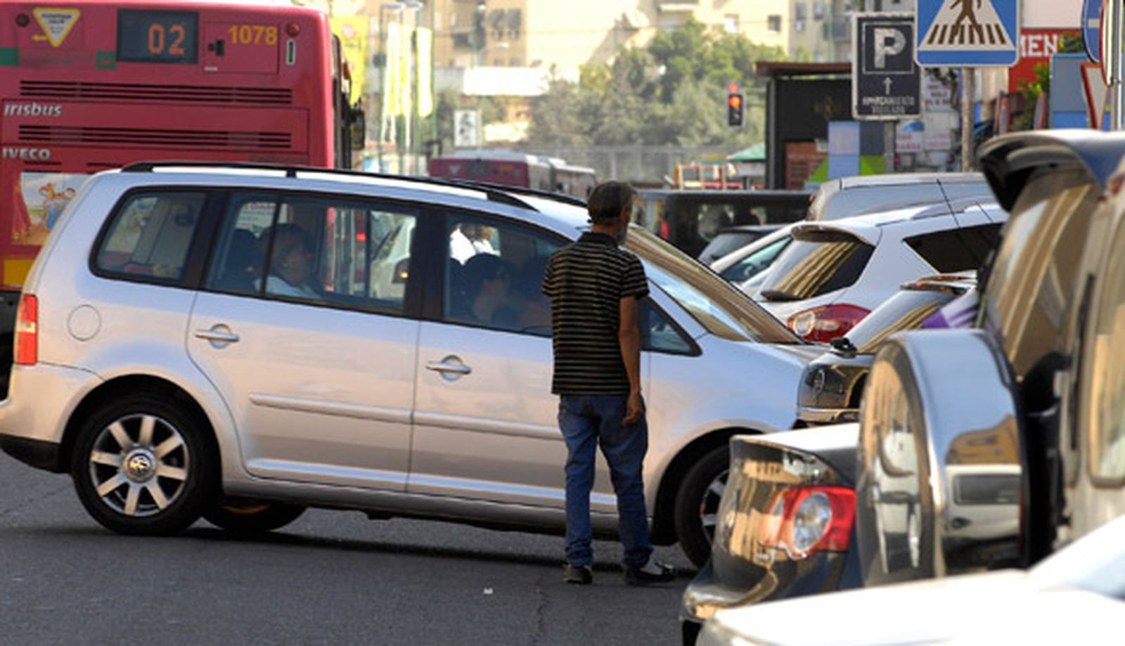 La Policía Local multa a más de 2.500 'gorrillas' desde junio