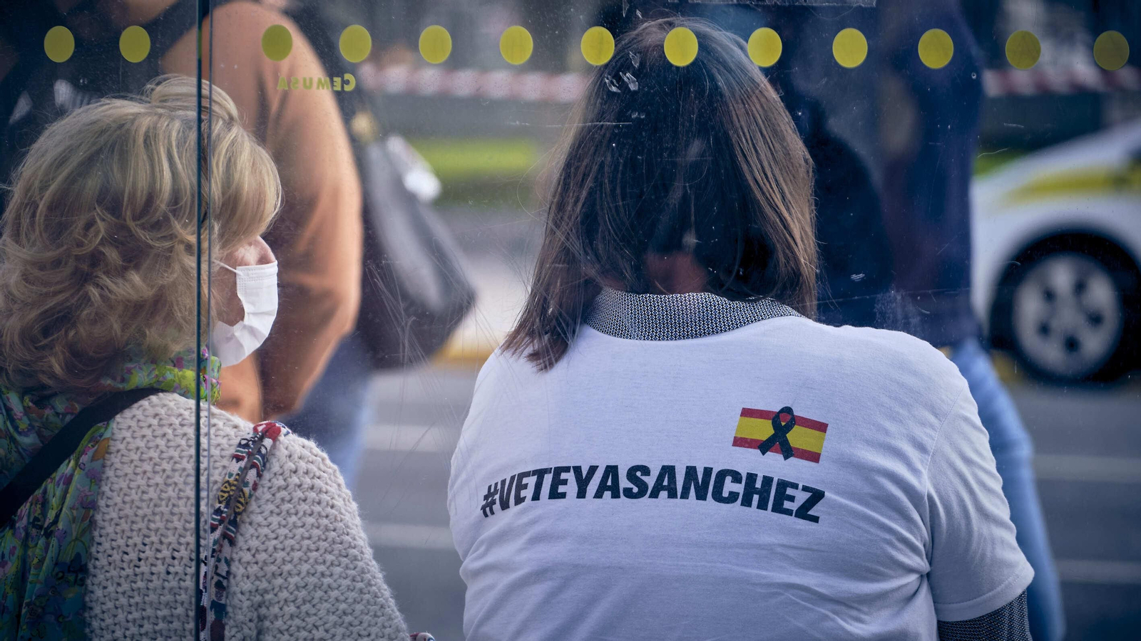 La Hostelería de Cádiz se moviliza en demanda de ayuda por los efectos de  la Covid-19