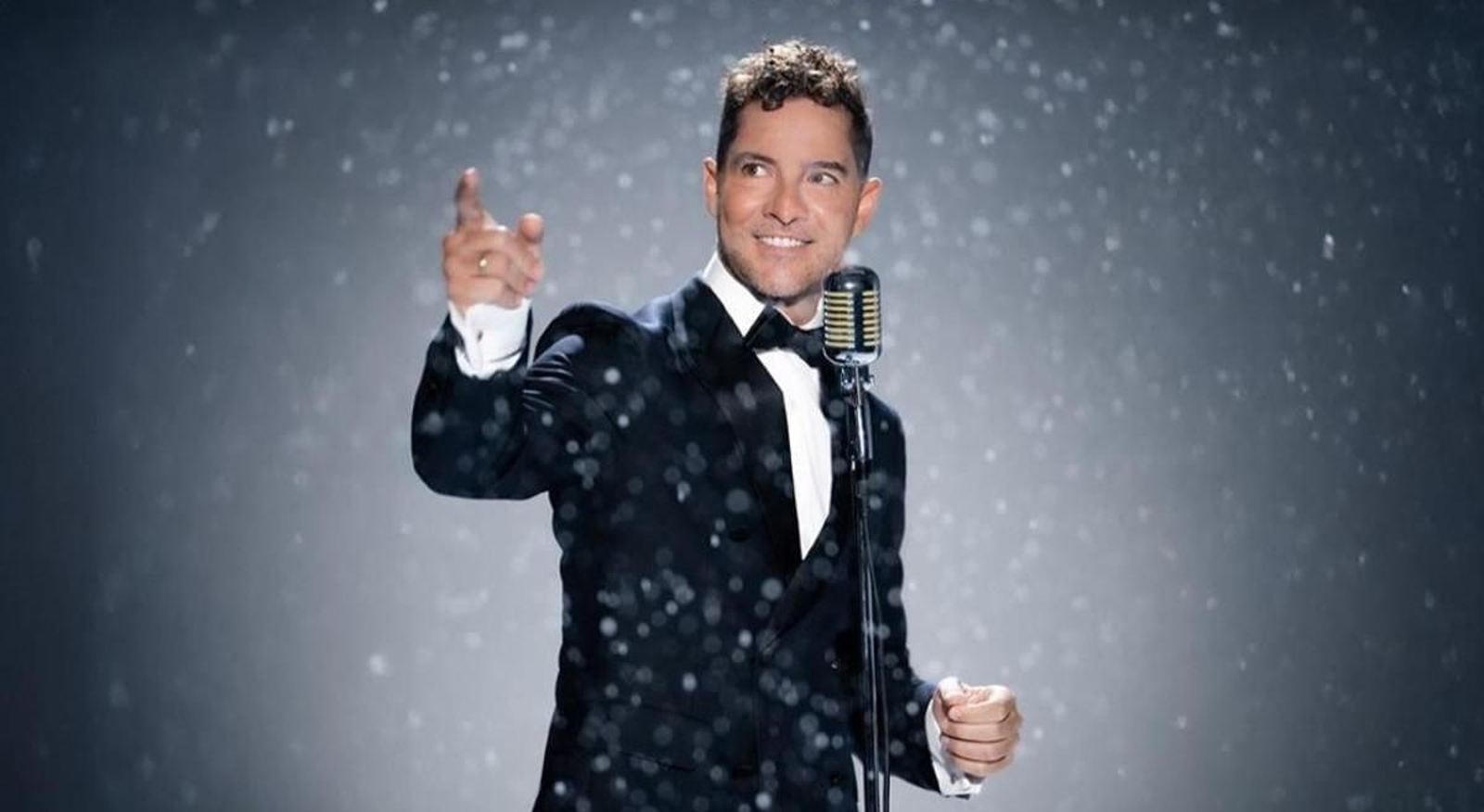 David Bisbal inicia otra gira en su tierra natal.