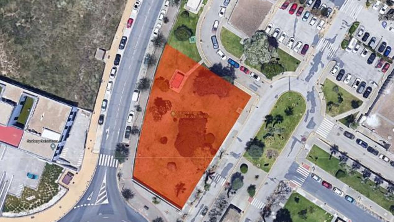 La zona naranja es la parcela contemplada para el nuevo edificio del hospital Juan Ramón Jiménez. La zona naranja es la parcela contemplada para el nuevo edificio del hospital Juan Ramón Jiménez.
