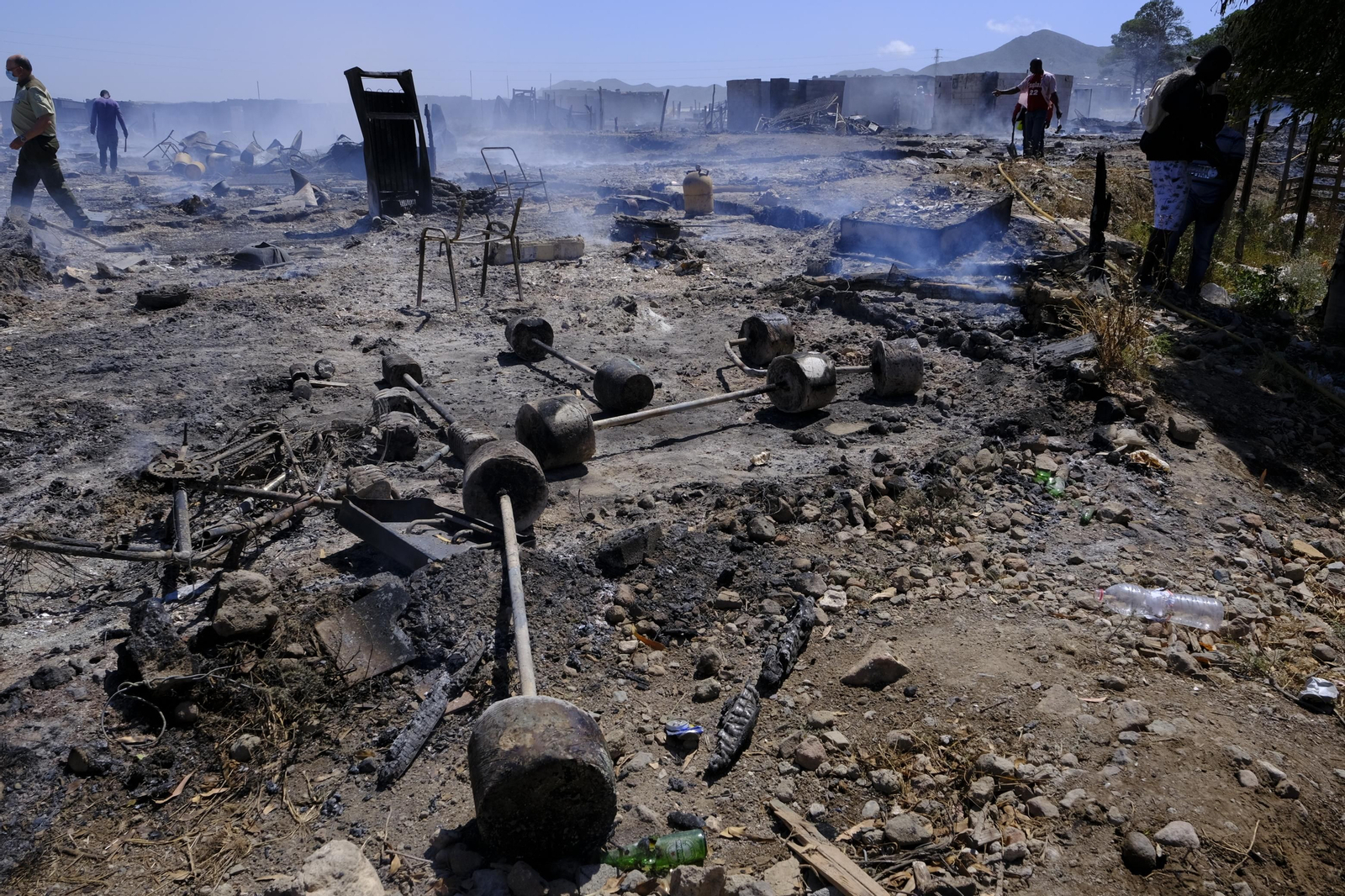 Fotogalería incendio asentamiento de chabolas en Atochares-Níjar (Almería)