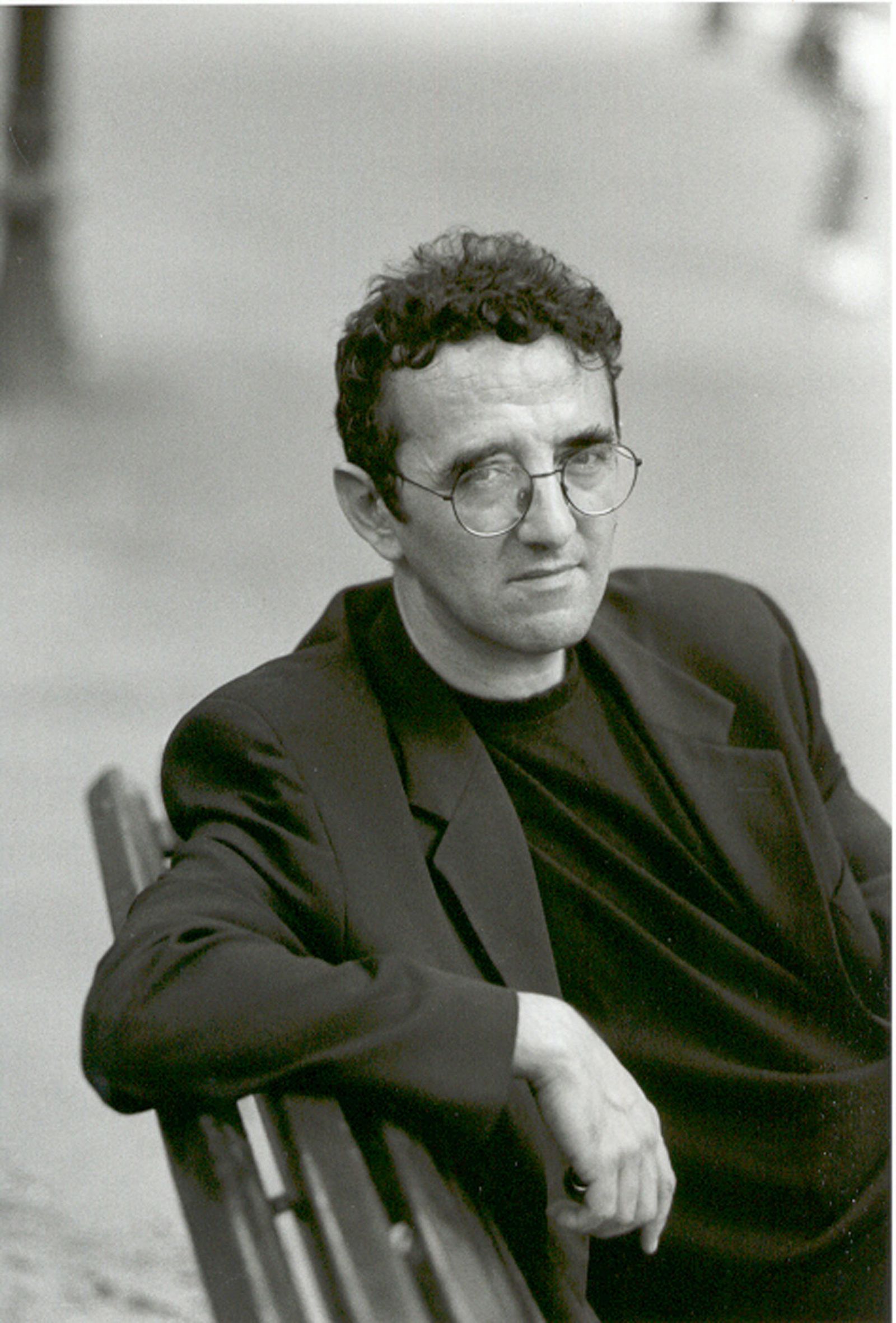Retrato de Roberto Bolaño, cuya obra de no ficción recopila Alfaguara.