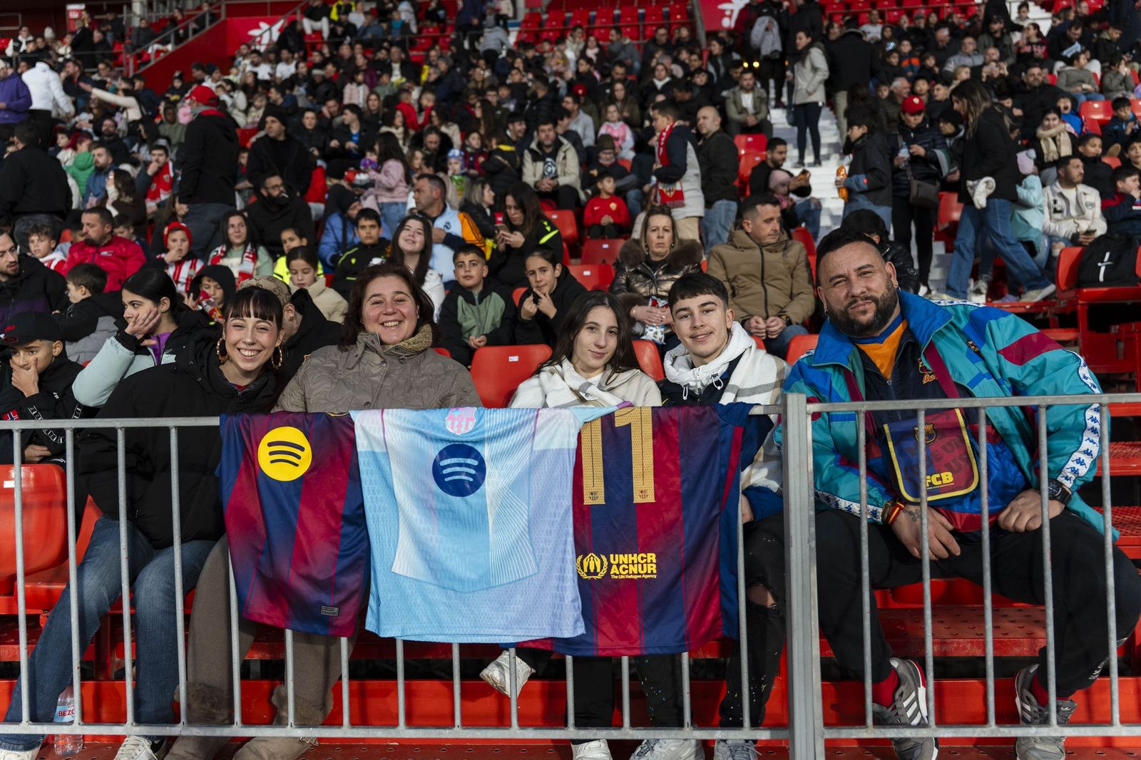 Fotogalería del partido homenaje a Guillermo Blanes entre los veteranos de la UD Almería y el FC Barcelona