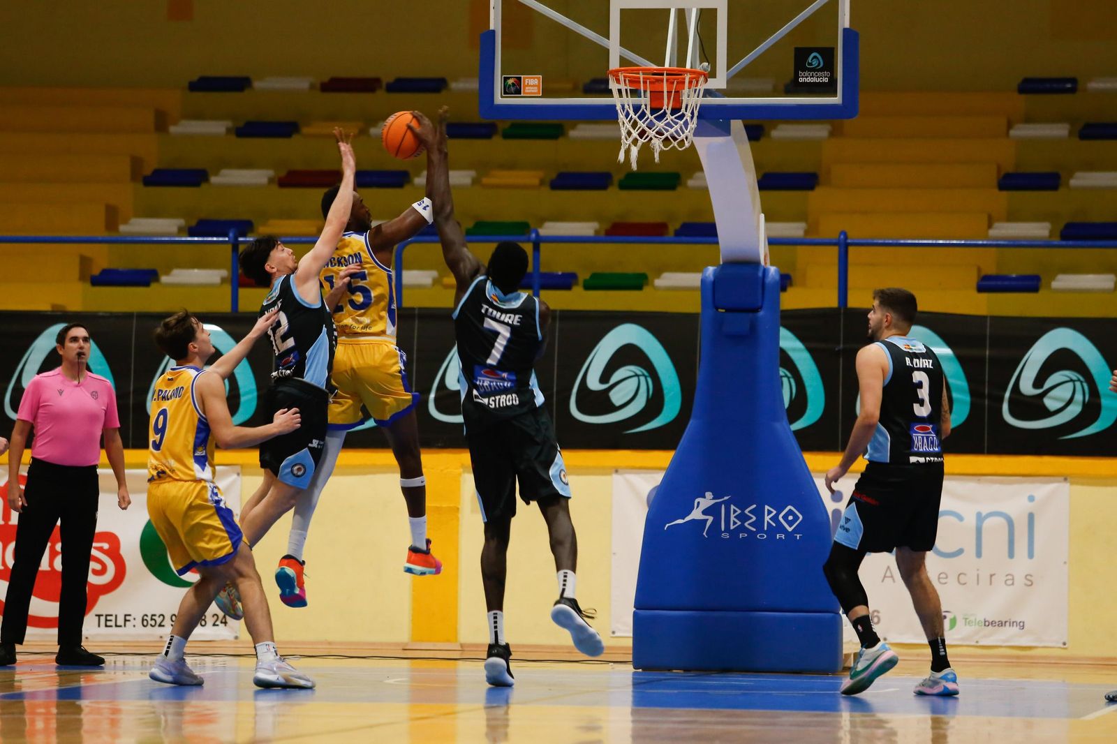 Las fotos del ULB-Novaschool de la Tercera FEB