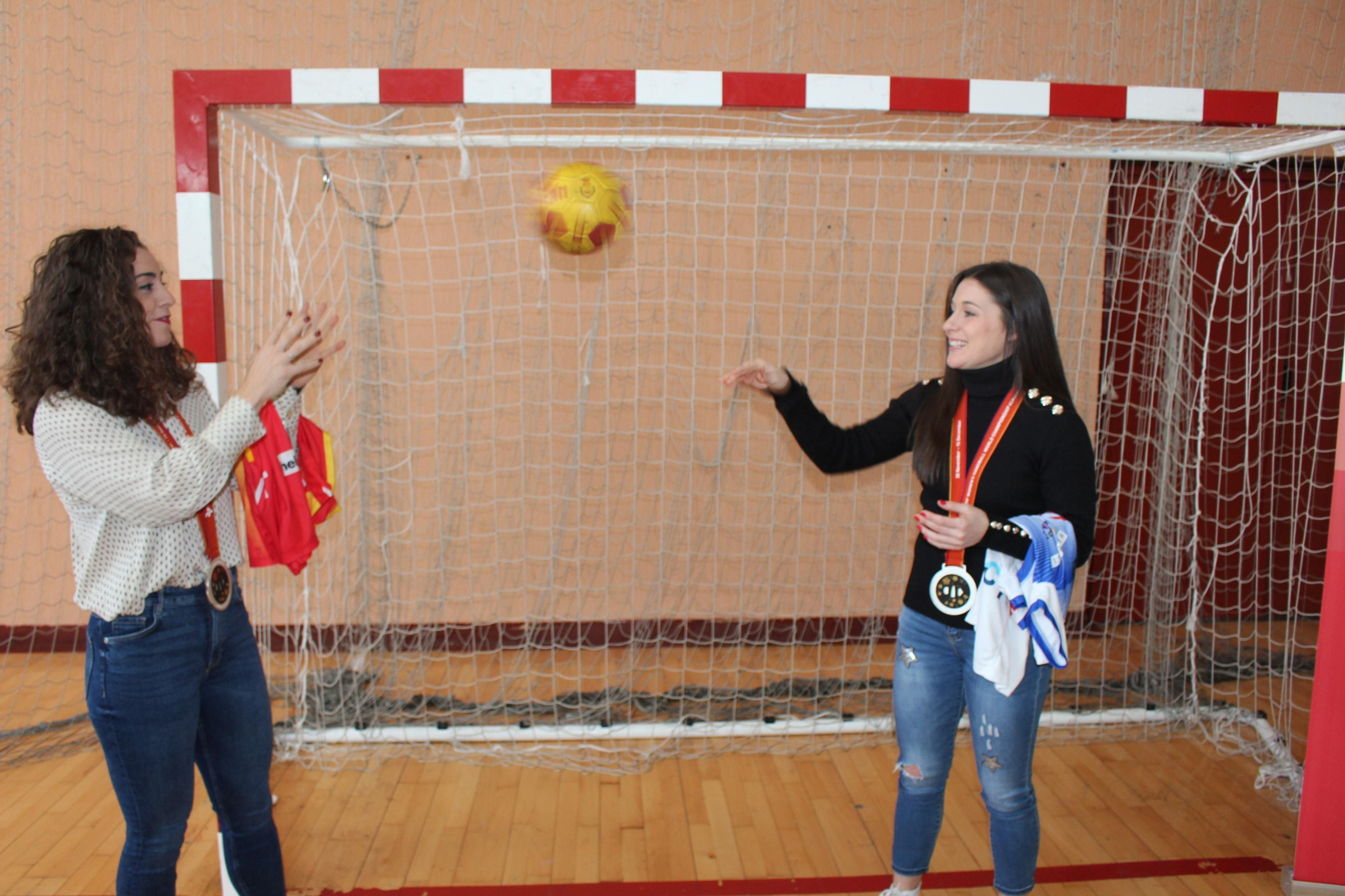 Las fotos de la rueda de prensa de Sole y Marta López