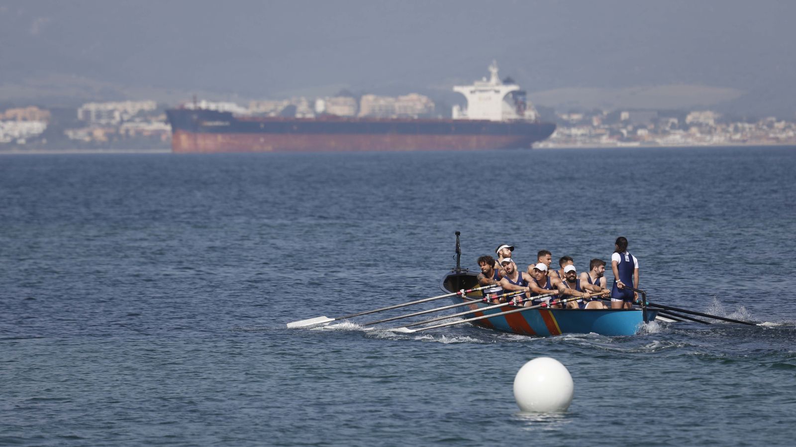Las fotos de la segunda jornada del Campeonato de España de remo en banco fijo LLaut de La Línea